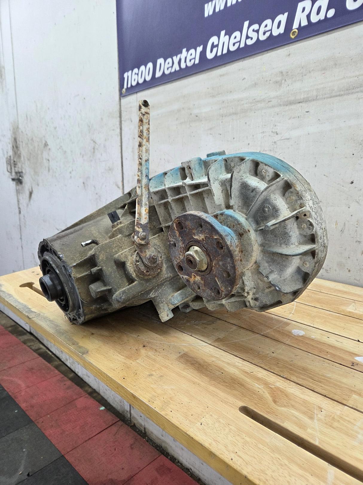 1999-2003 7.3L Power Stroke 271-F Automatic Transmission Transfer Case Manual Shift Transfer Case Ford Pickup