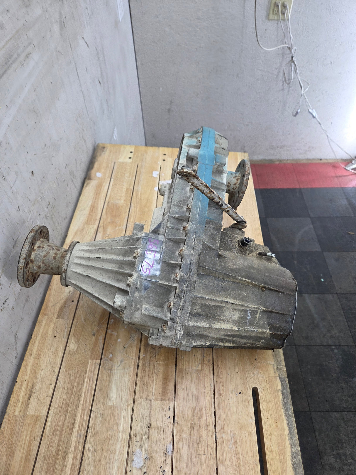 1999-2003 7.3L Power Stroke 271-F Automatic Transmission Transfer Case Manual Shift Transfer Case Ford Pickup