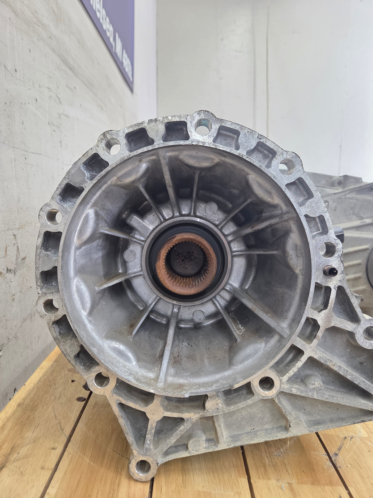 2011-2016 6.2L 6.7L Power Stroke Transfer Case slip yoke Electric Shift Ford F250 F350 F450 F550 Super Duty 81k Miles