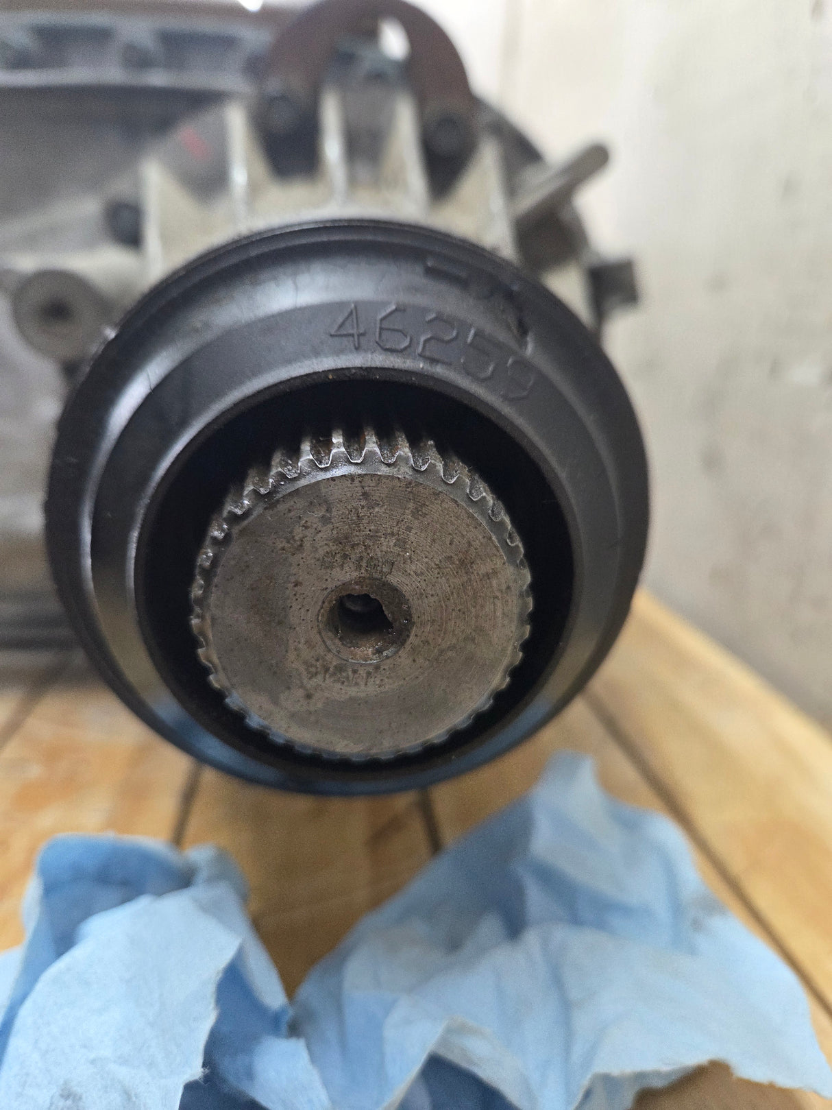 2011-2016 6.2L 6.7L Power Stroke Transfer Case slip yoke Electric Shift Ford F250 F350 F450 F550 Super Duty 81k Miles