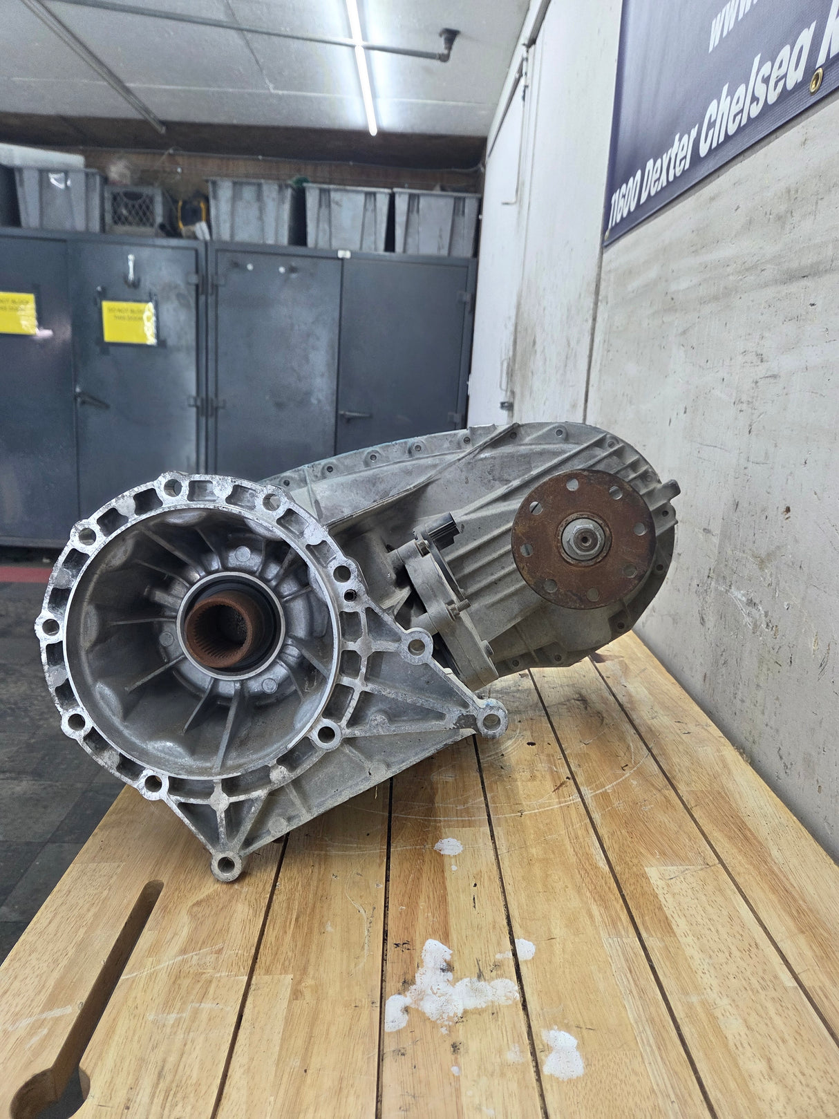 2011-2016 6.2L 6.7L Power Stroke Transfer Case slip yoke Electric Shift Ford F250 F350 F450 F550 Super Duty 81k Miles