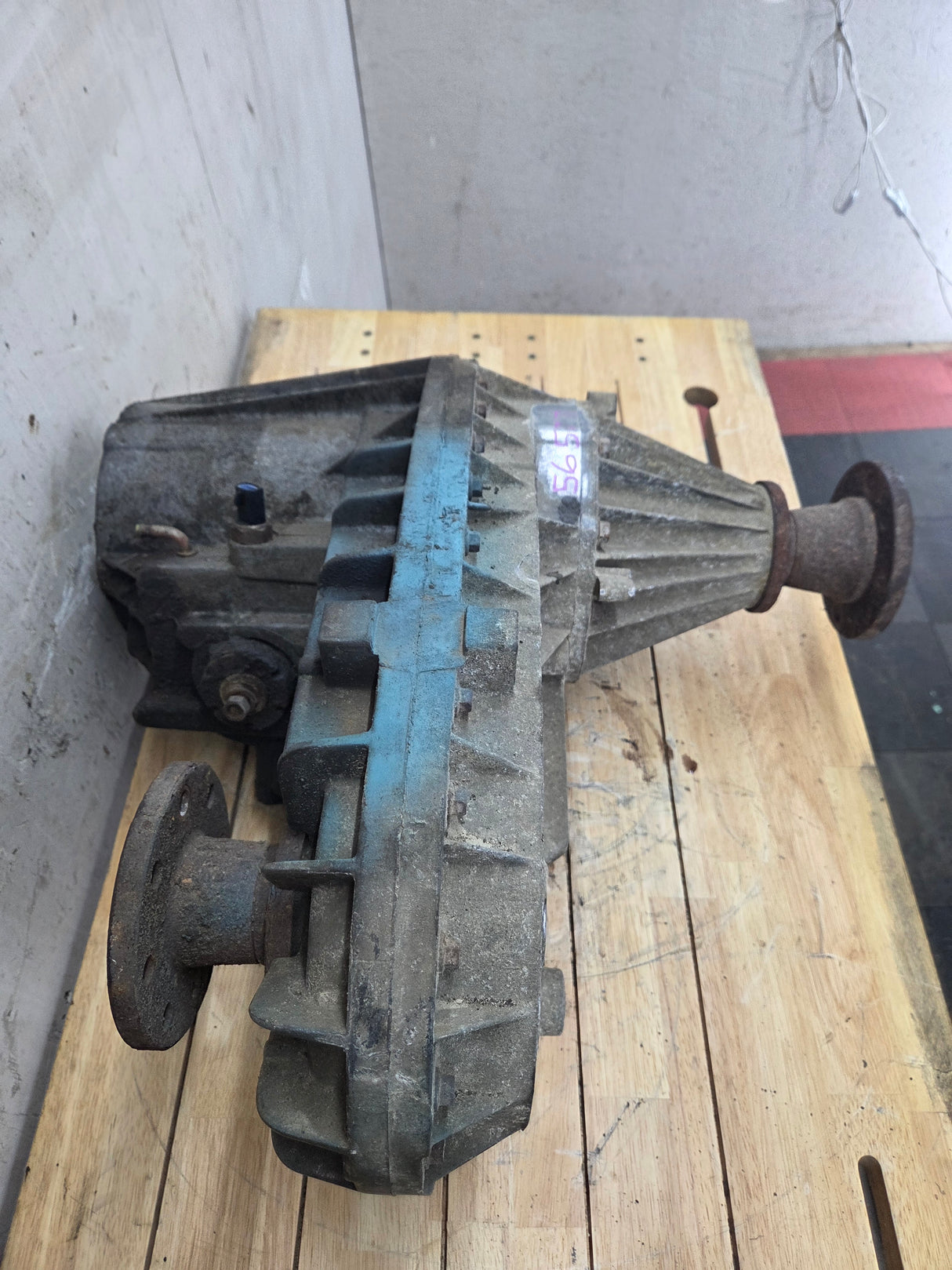 1999-2003 7.3L Power Stroke 271-F Transfer Case Manual Shift Transfer Case Ford Pickup