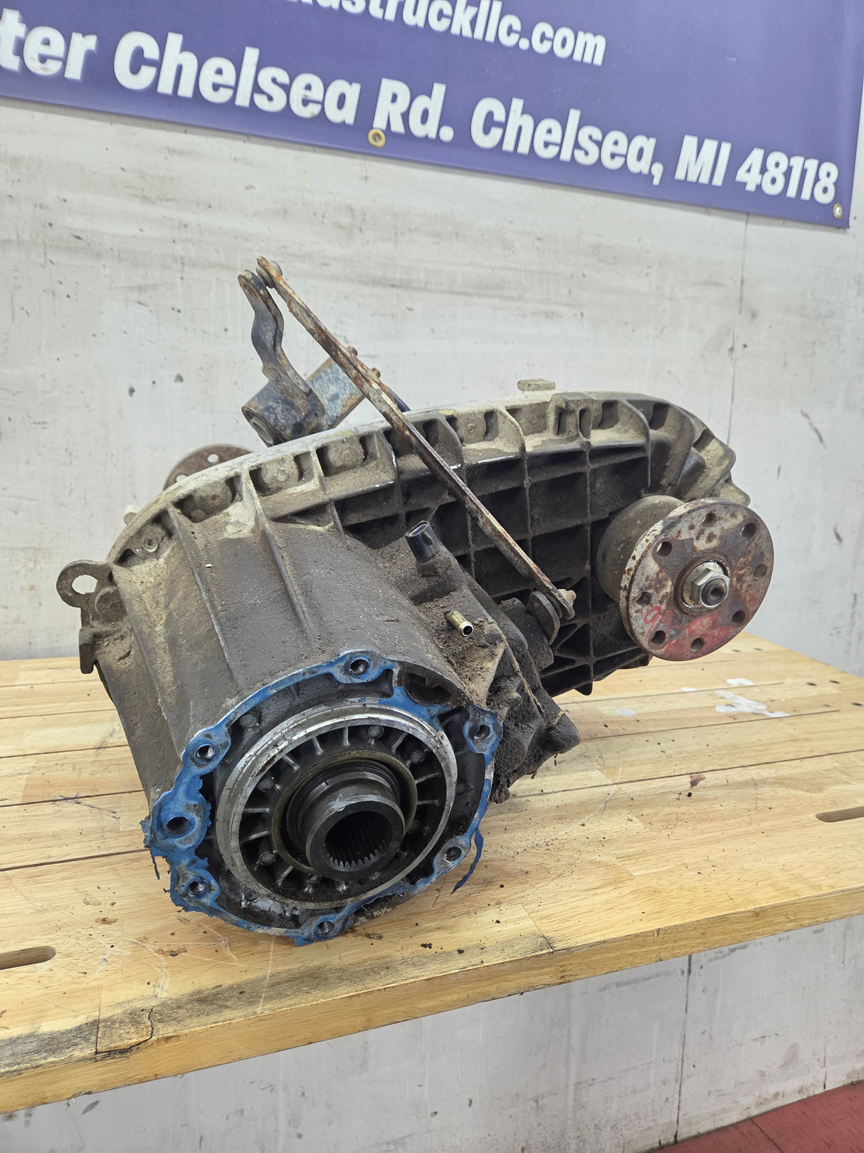 1999-2003 7.3L Power Stroke 271-F Transfer Case Manual Shift Transfer Case Ford Pickup