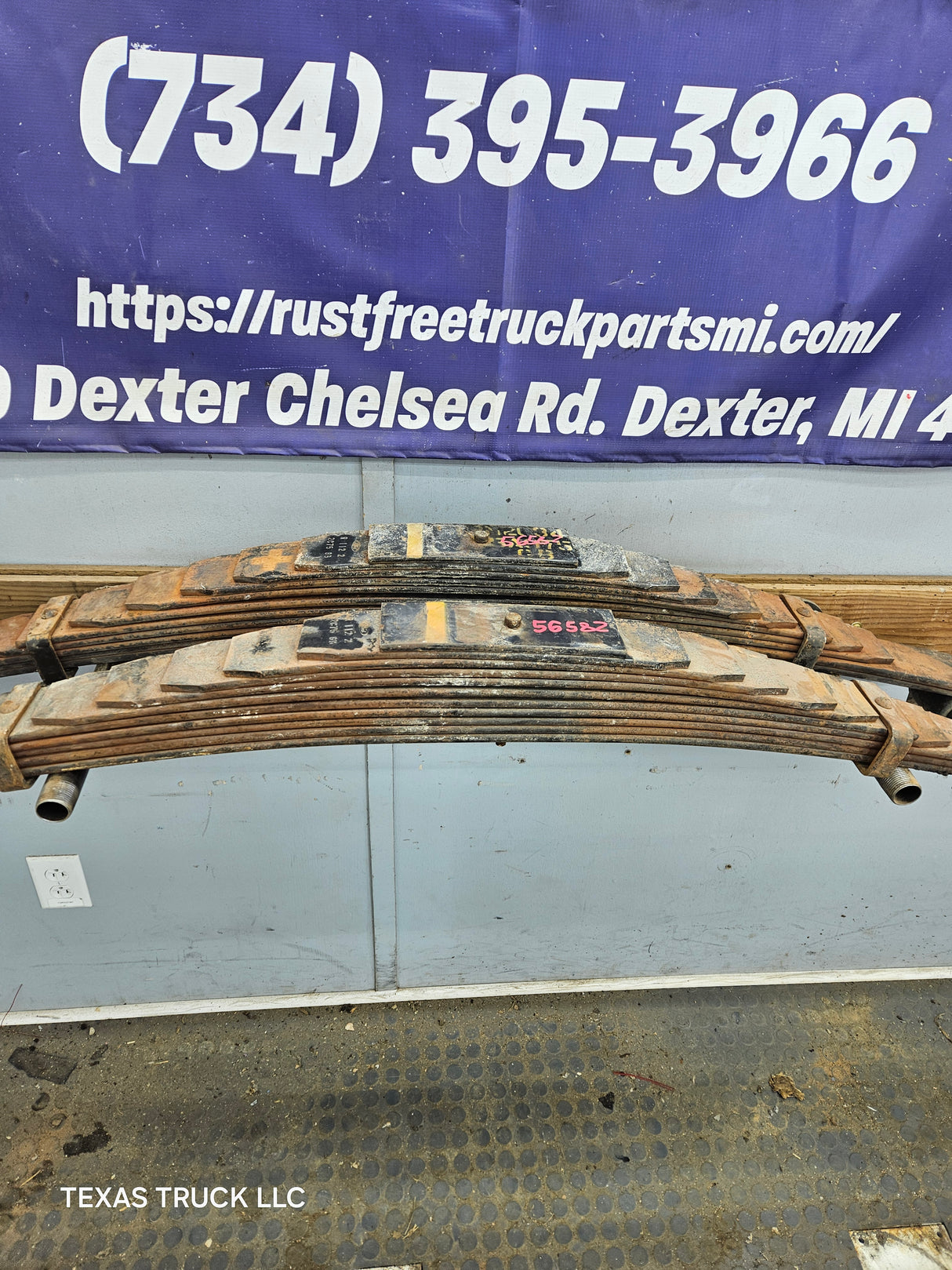 1999-2007 Ford F250 F350 Super Duty Rear Leaf Springs Extra Heavy Duty - Pair