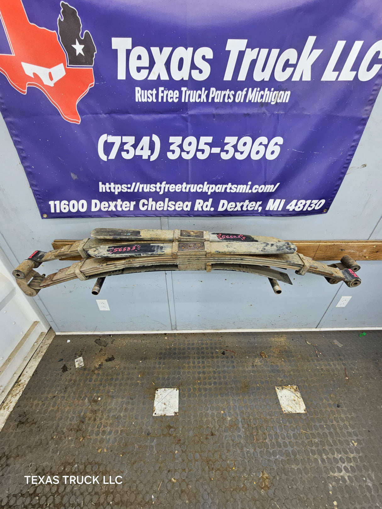 2008-2010 Ford F250 F350 Super Duty Rear Leaf Springs - Pair