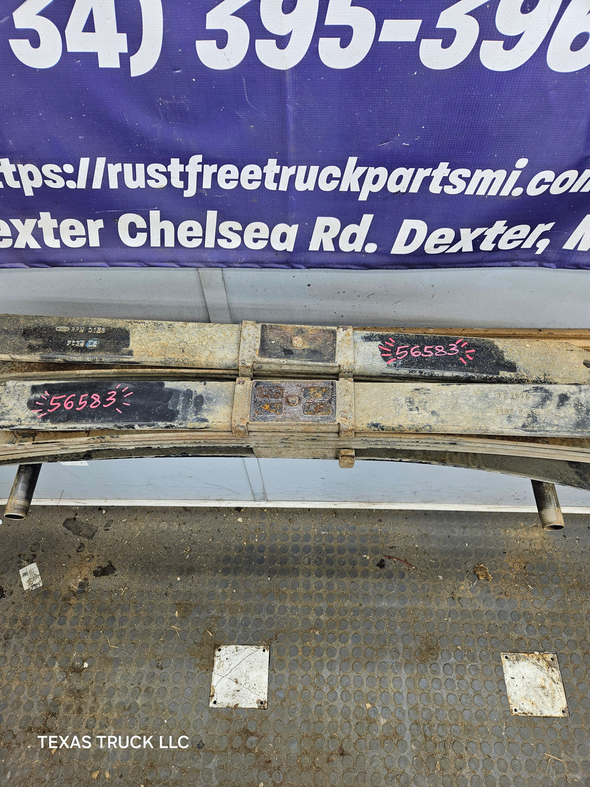 2008-2010 Ford F250 F350 Super Duty Rear Leaf Springs - Pair