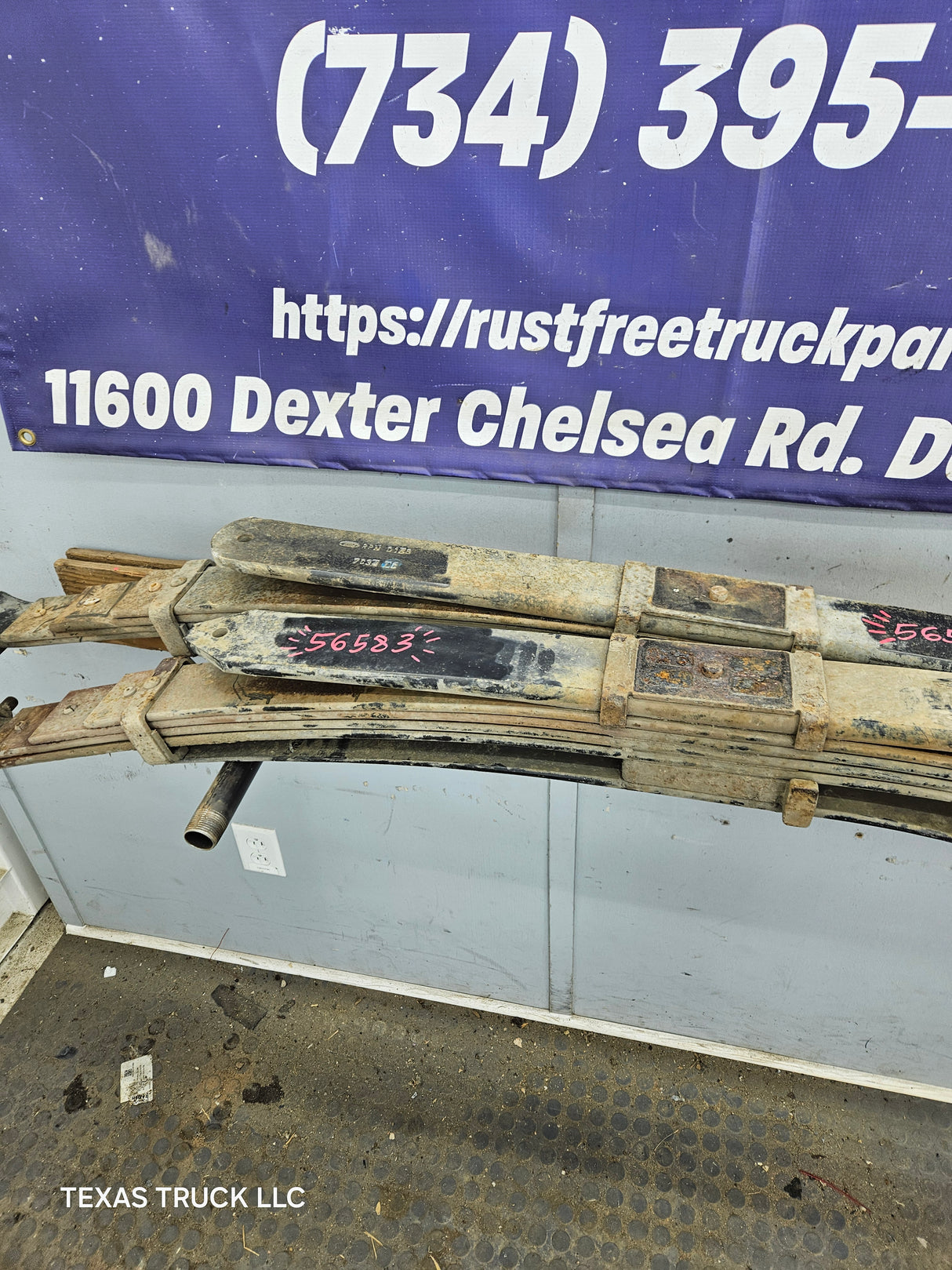 2008-2010 Ford F250 F350 Super Duty Rear Leaf Springs - Pair