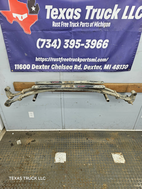 1999-2006 Chevrolet Silverado / GMC Sierra 1500 Rear Leaf Spring - Pair 15765128