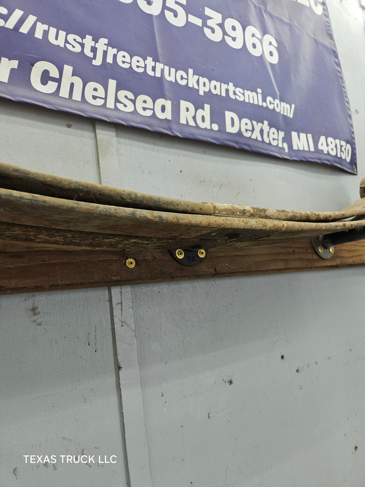 1999-2004 Ford F250 F350 Super Duty Excursion Front Leaf Springs - Pair