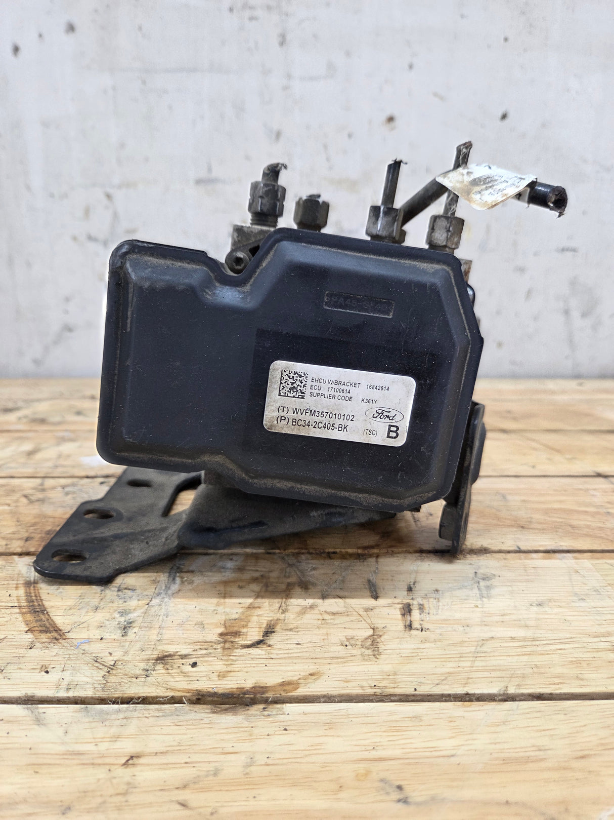 2013-2016 Ford Super Duty F250 F350 ABS Pump Module Control Assembly BC34-2C405-BK