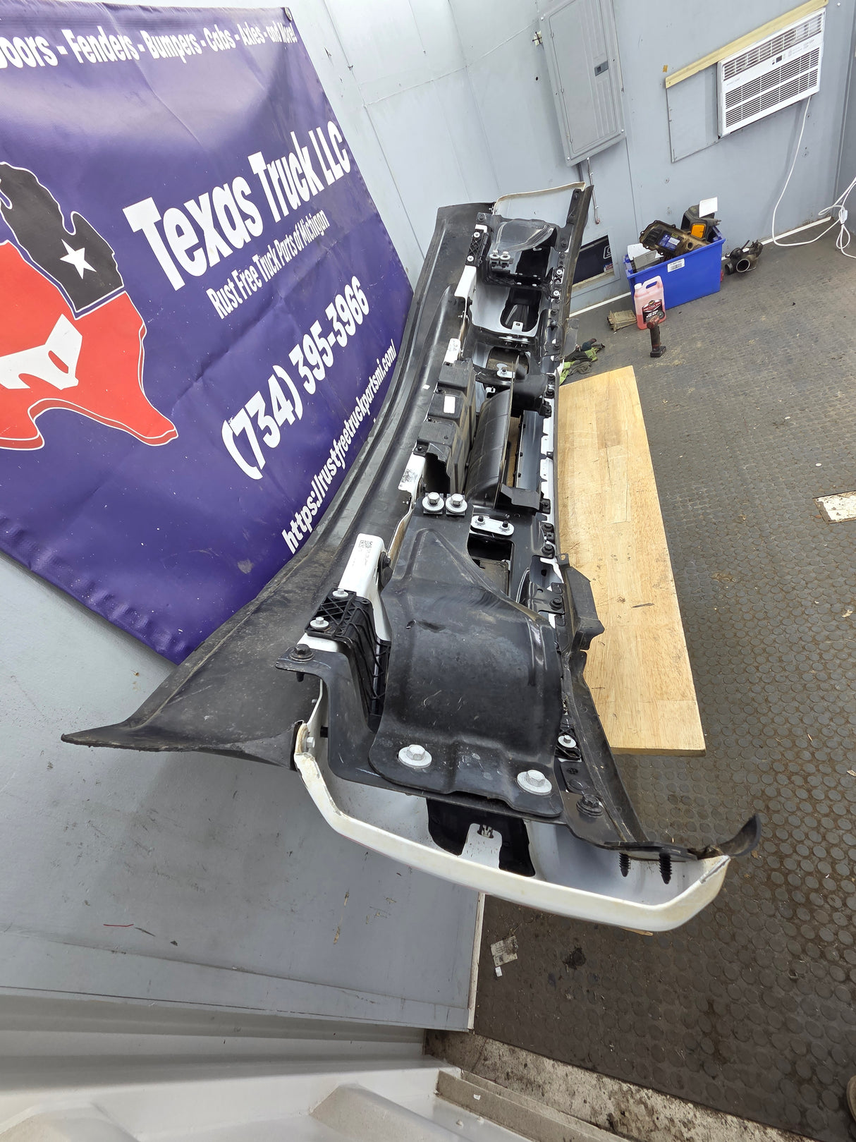 2023-2025 Ford Super Duty F250 F350 Front Bumper - White