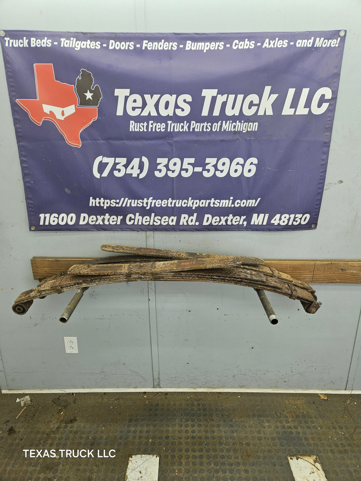 1999-2007 Ford F250 F350 Super Duty Rear Leaf Springs - Pair
