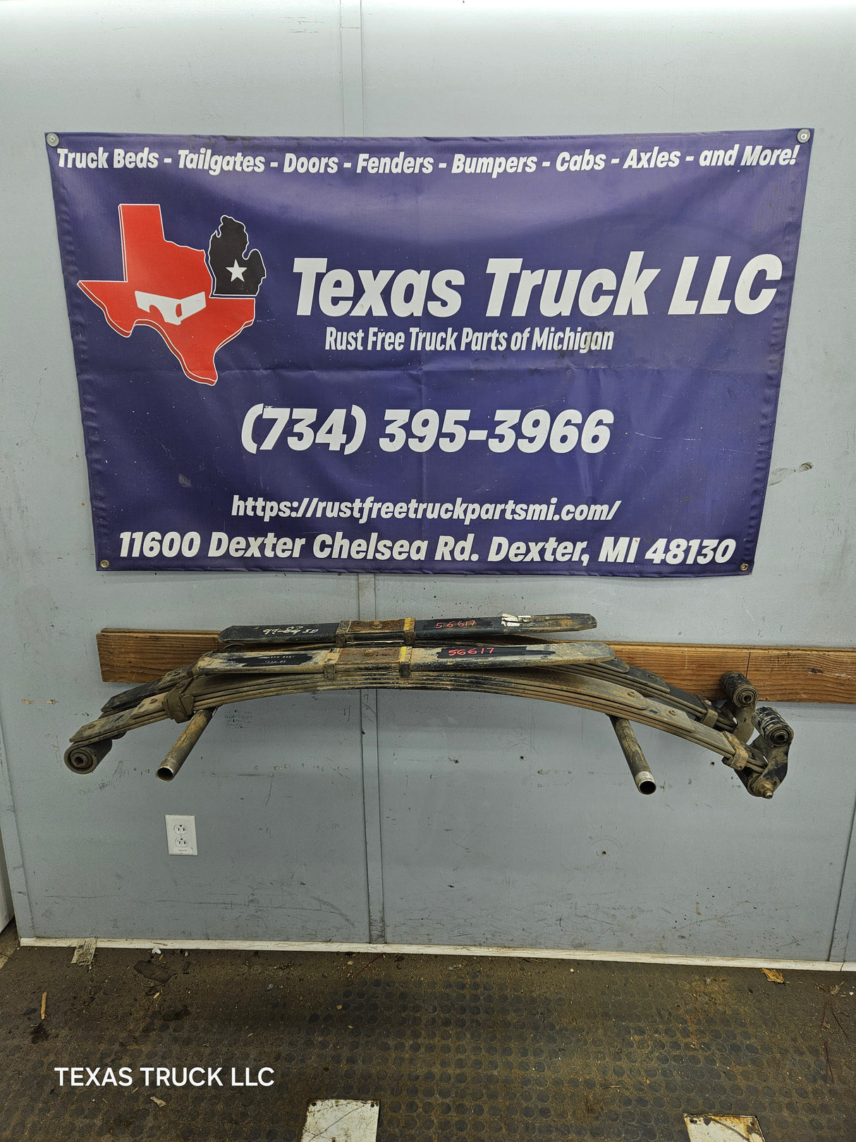 1999-2007 Ford F250 F350 Super Duty Rear Leaf Springs - Pair