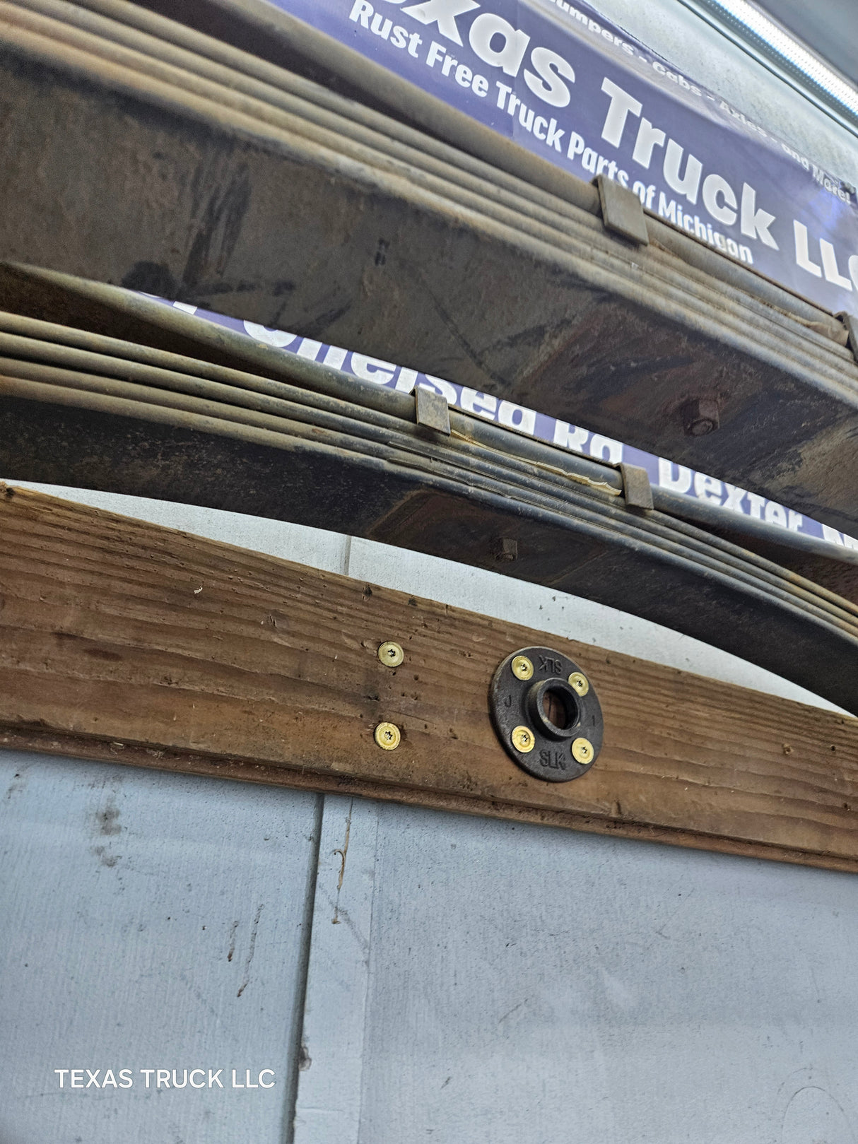 1999-2007 Ford F250 F350 Super Duty Rear Leaf Springs - Pair