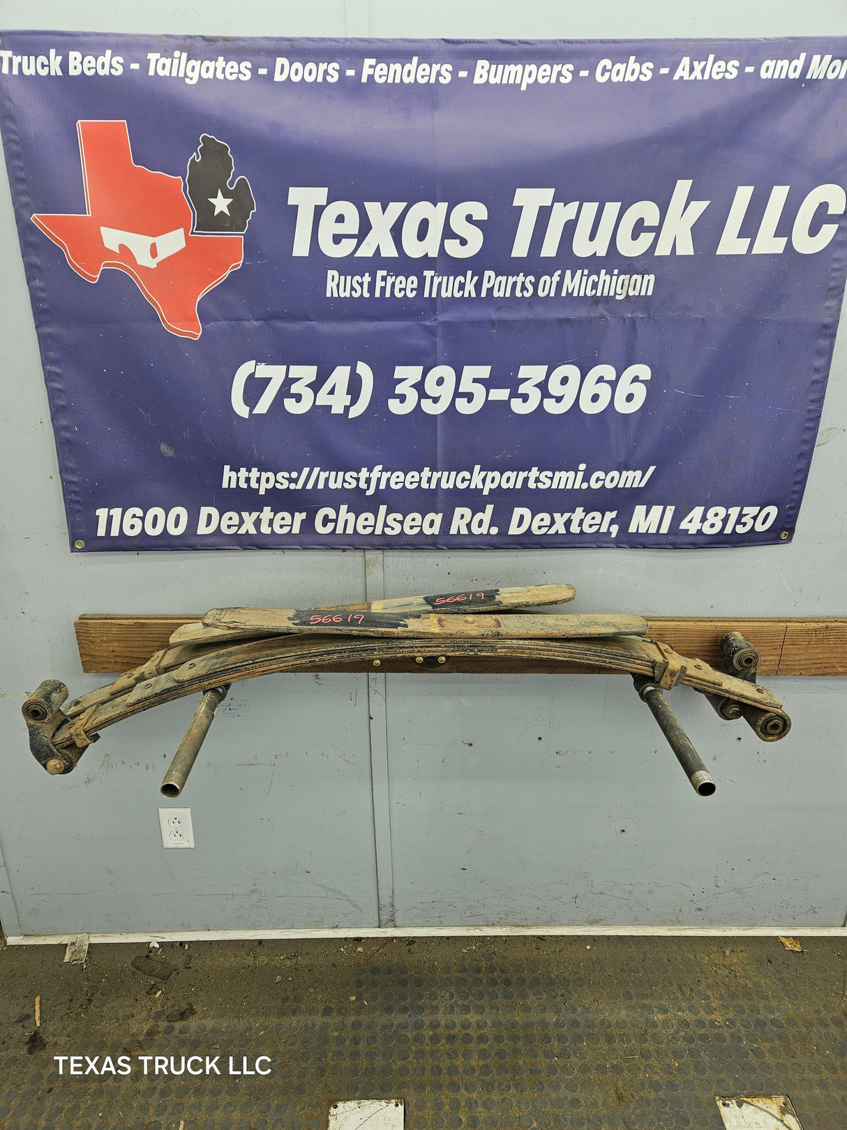 1999-2007 Ford F250 F350 Super Duty Rear Leaf Springs - Pair