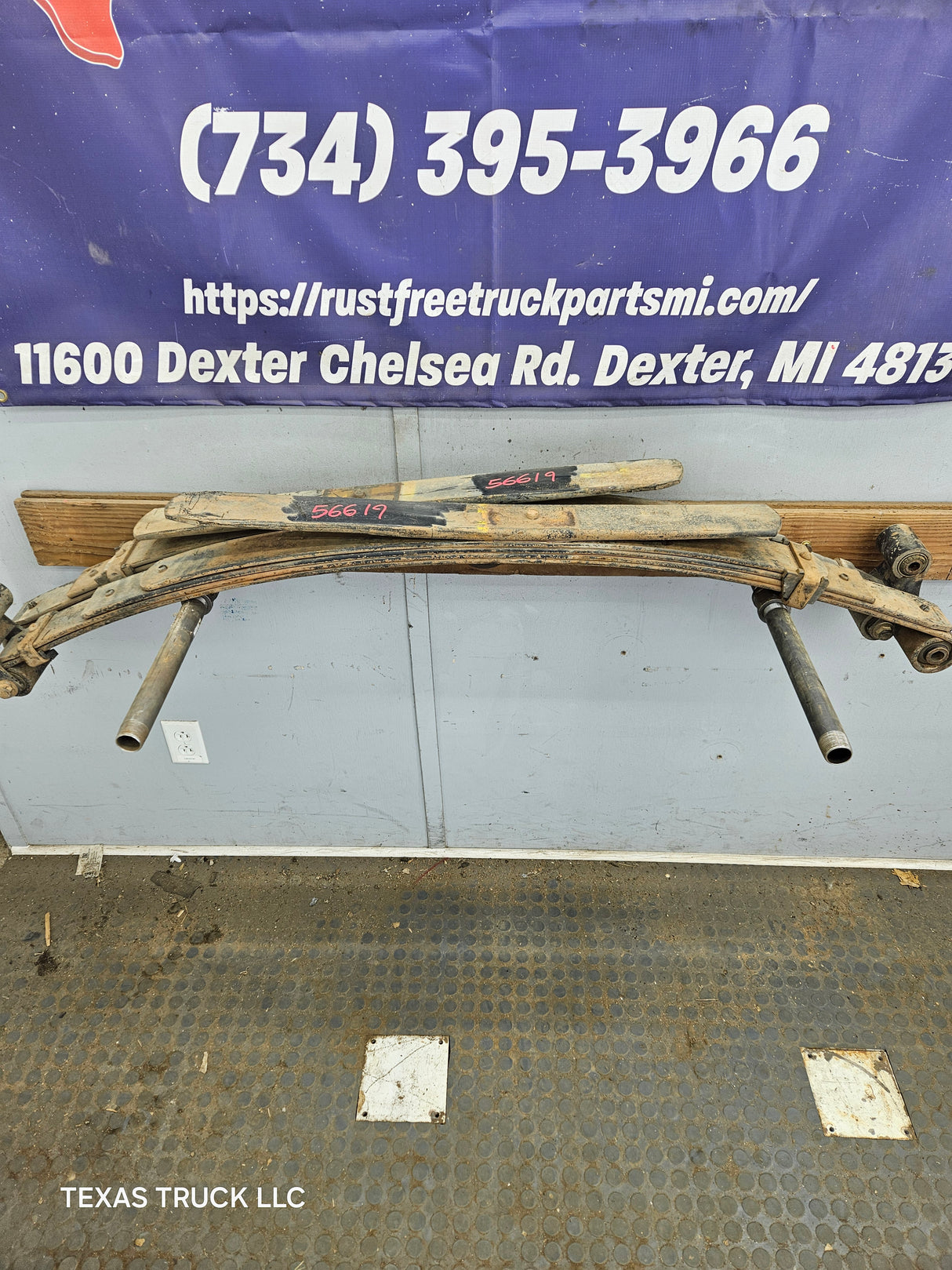1999-2007 Ford F250 F350 Super Duty Rear Leaf Springs - Pair