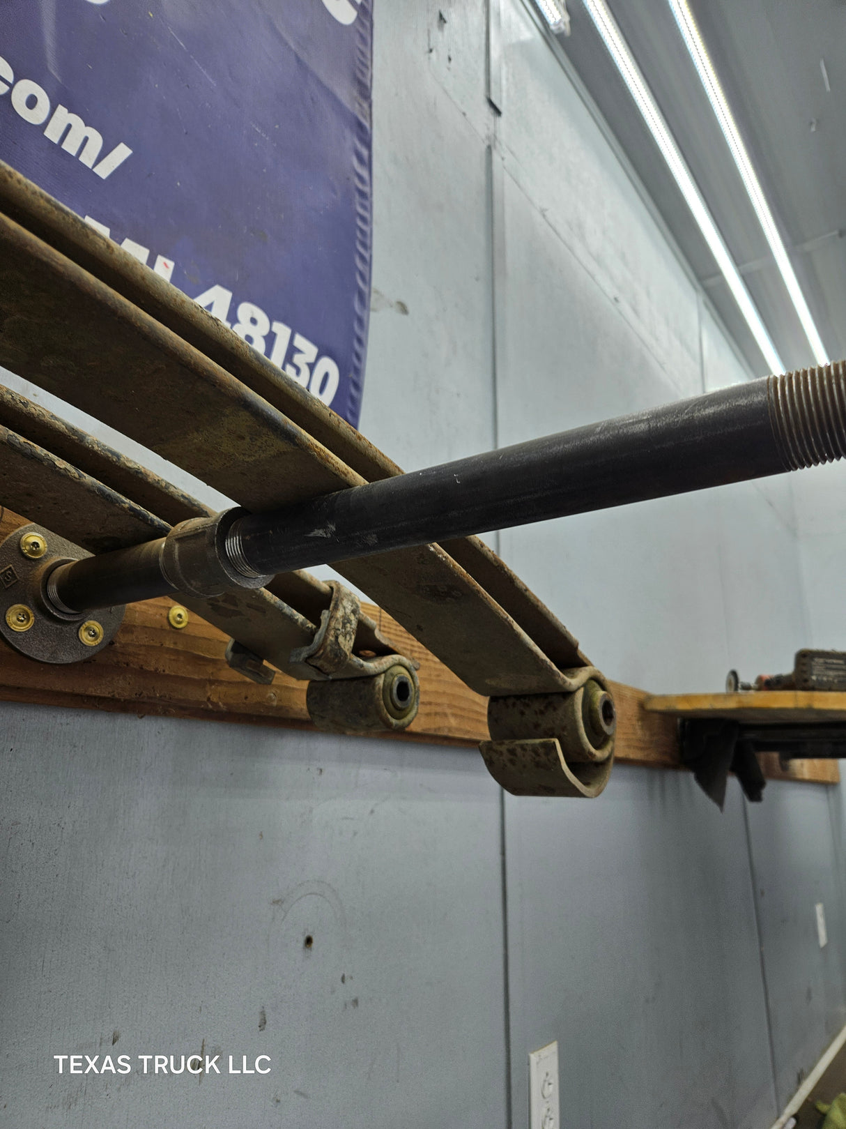 1999-2004 Ford F250 F350 Super Duty Excursion Front Leaf Springs - Pair