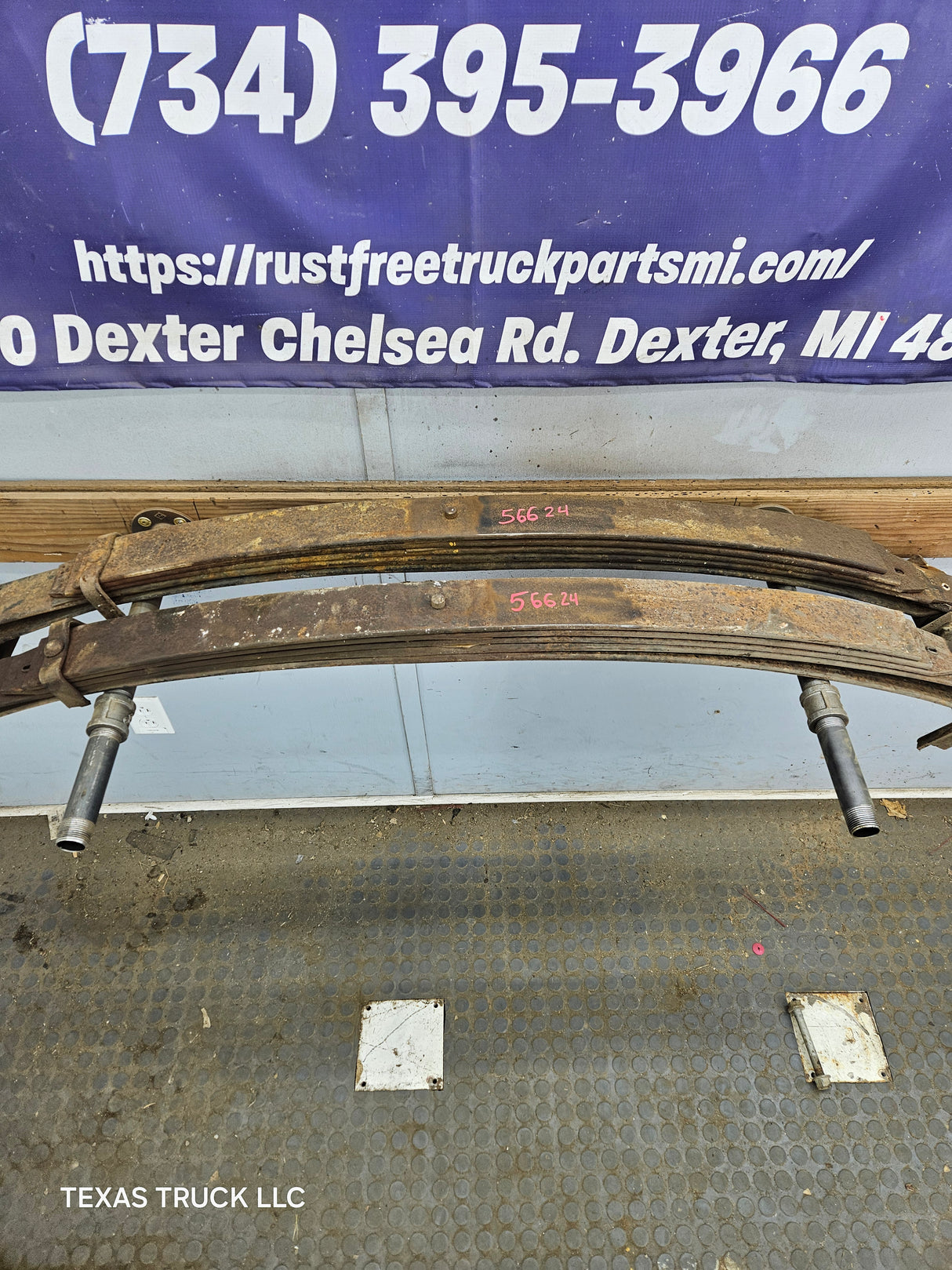 1999-2004 Ford F250 F350 Super Duty Excursion EXTRA HEAVY DUTY Front Leaf Springs - Pair