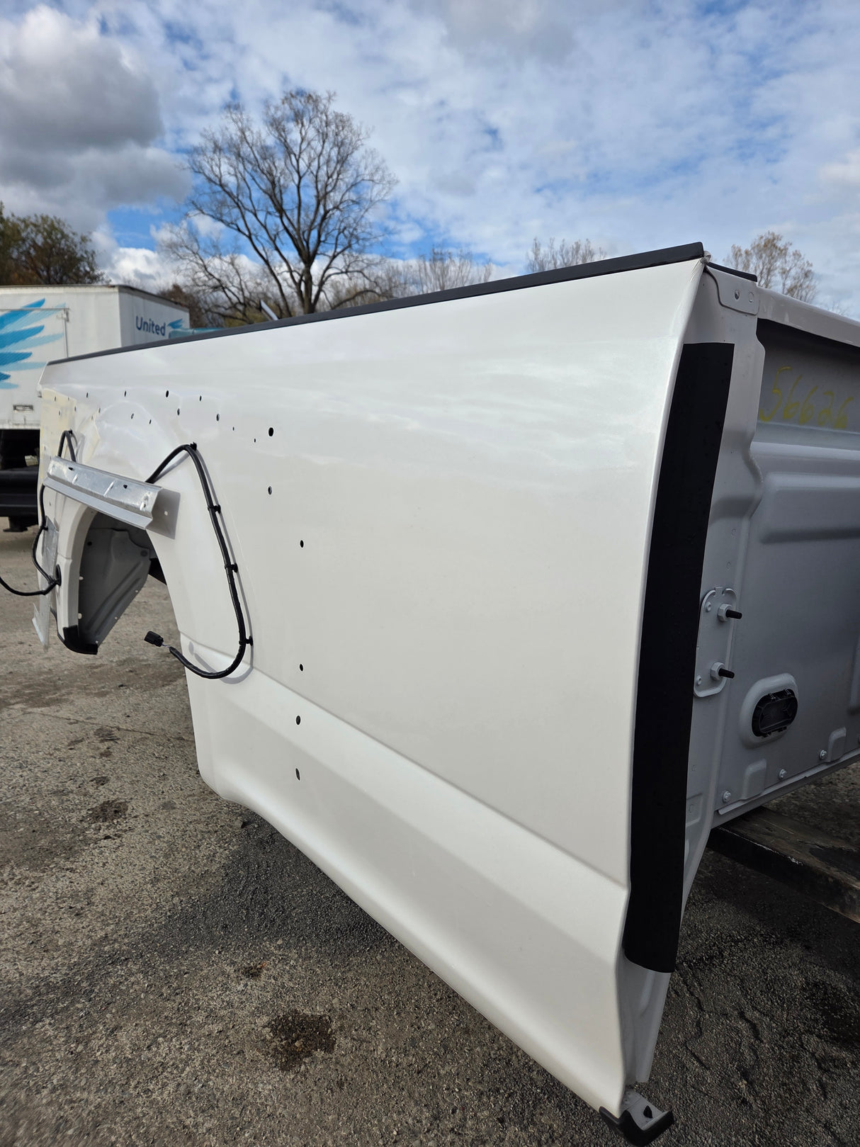 2017-2022 Ford Super Duty F350 F450 F550 8' Dually Bed - Pearl White