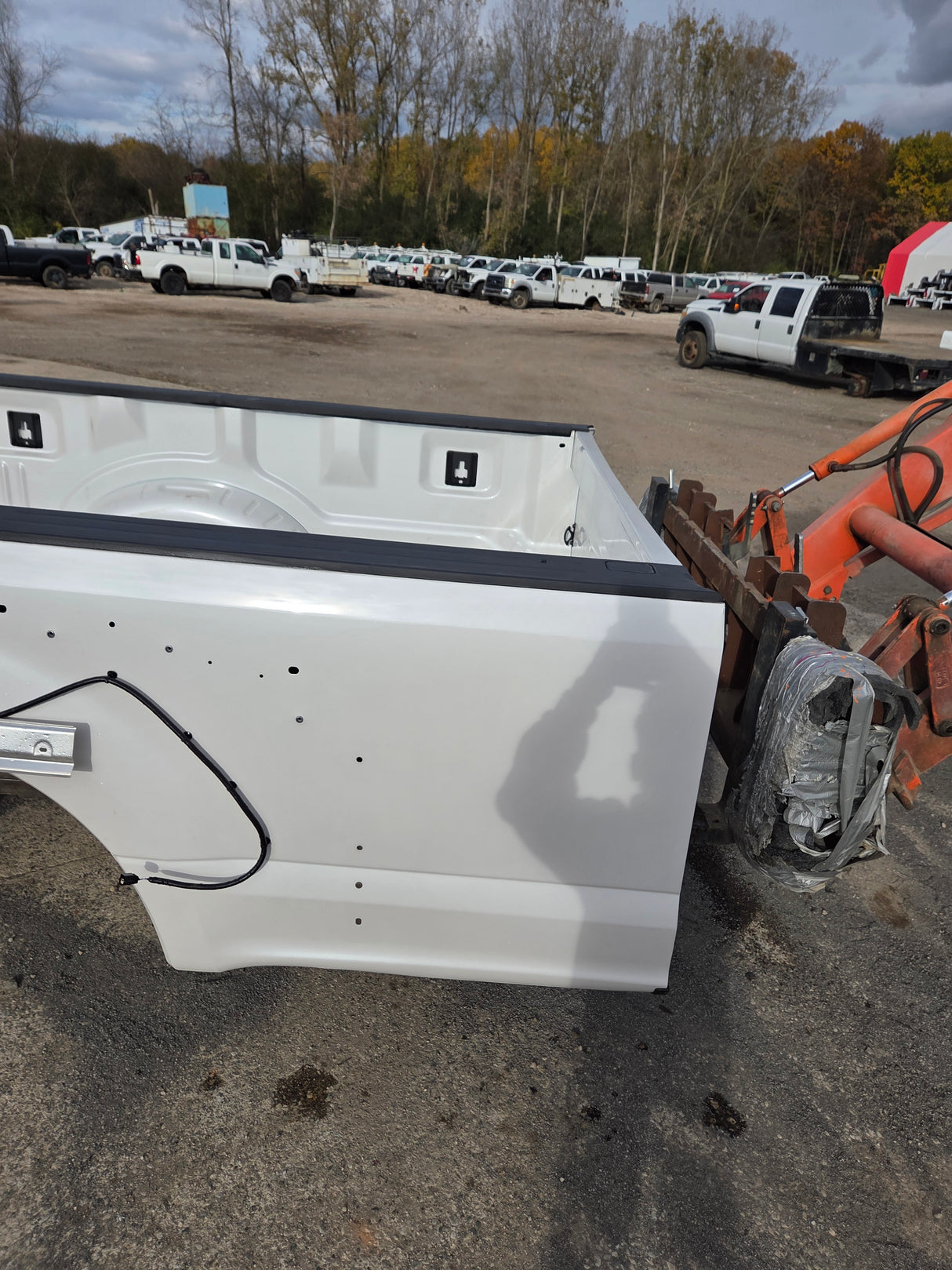 2017-2022 Ford Super Duty F350 F450 F550 8' Dually Bed - Pearl White