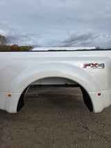 2017-2022 Ford Super Duty F350 F450 F550 8' Dually Bed - Pearl White