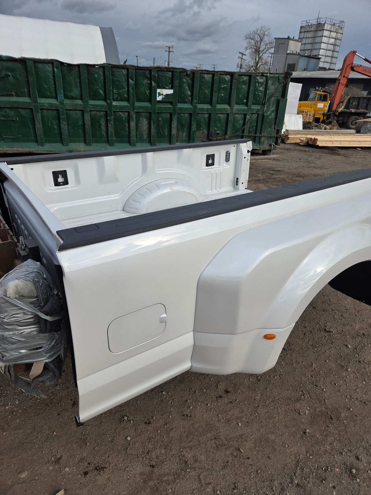 2017-2022 Ford Super Duty F350 F450 F550 8' Dually Bed - Pearl White