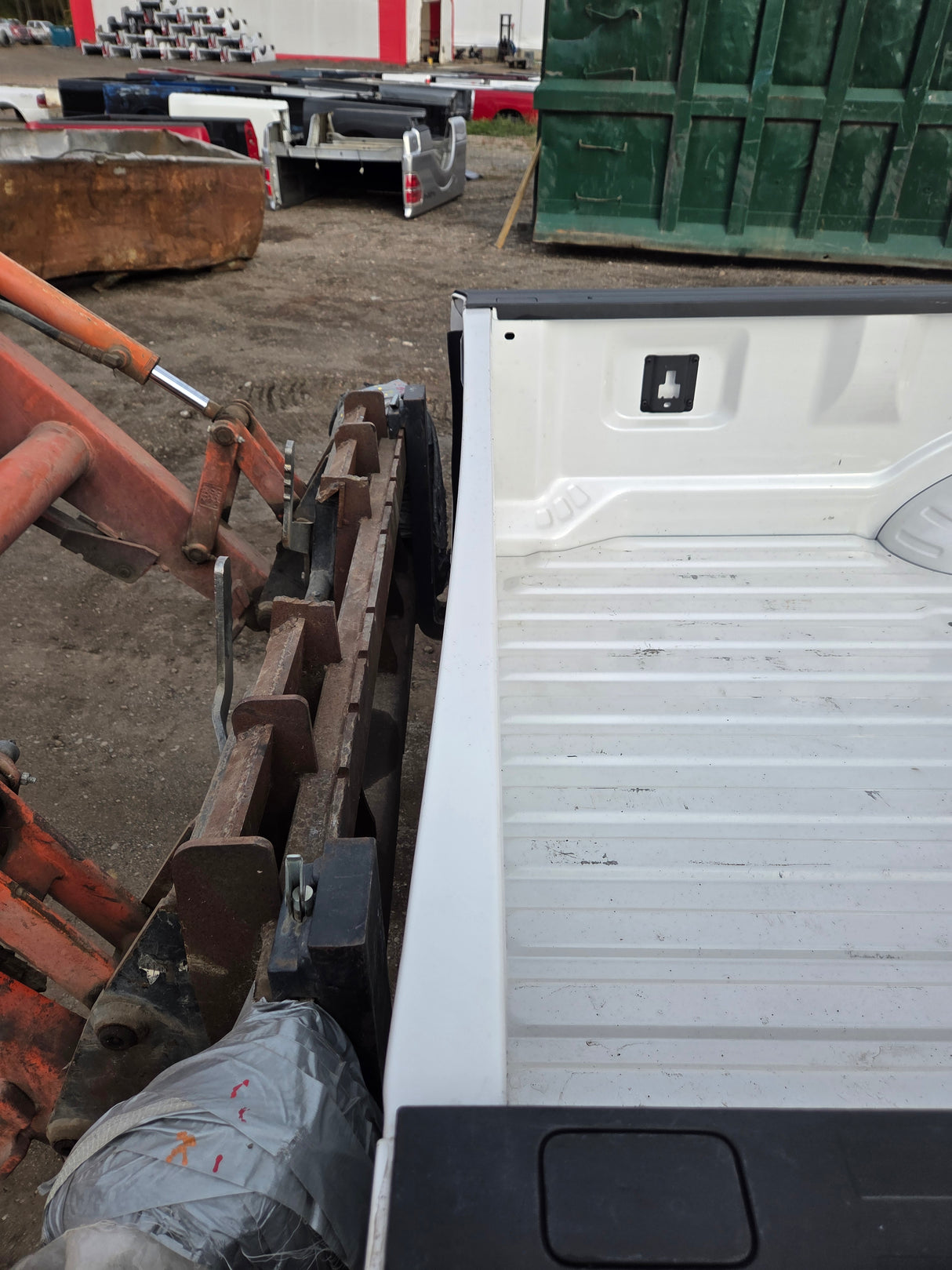 2017-2022 Ford Super Duty F350 F450 F550 8' Dually Bed - Pearl White