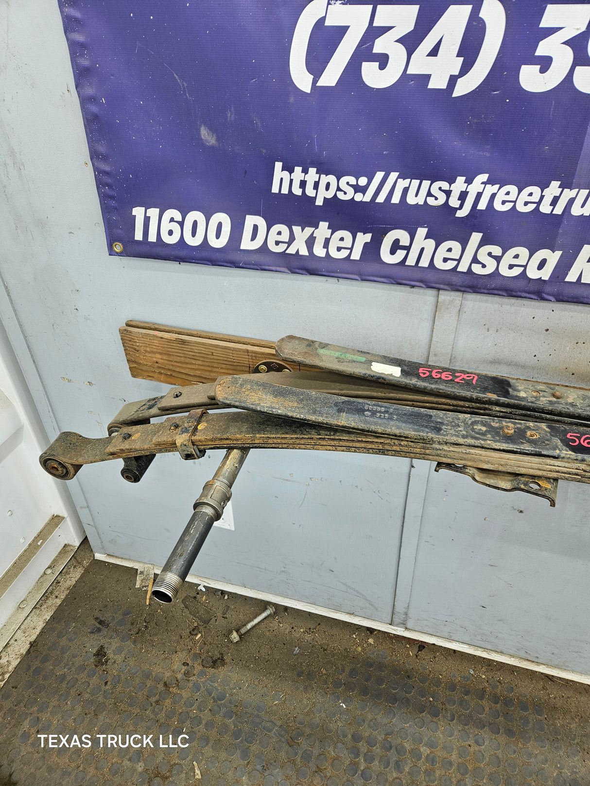 2002-2008 Dodge Ram 1500 Rear Leaf Springs 52113120 AE - Pair