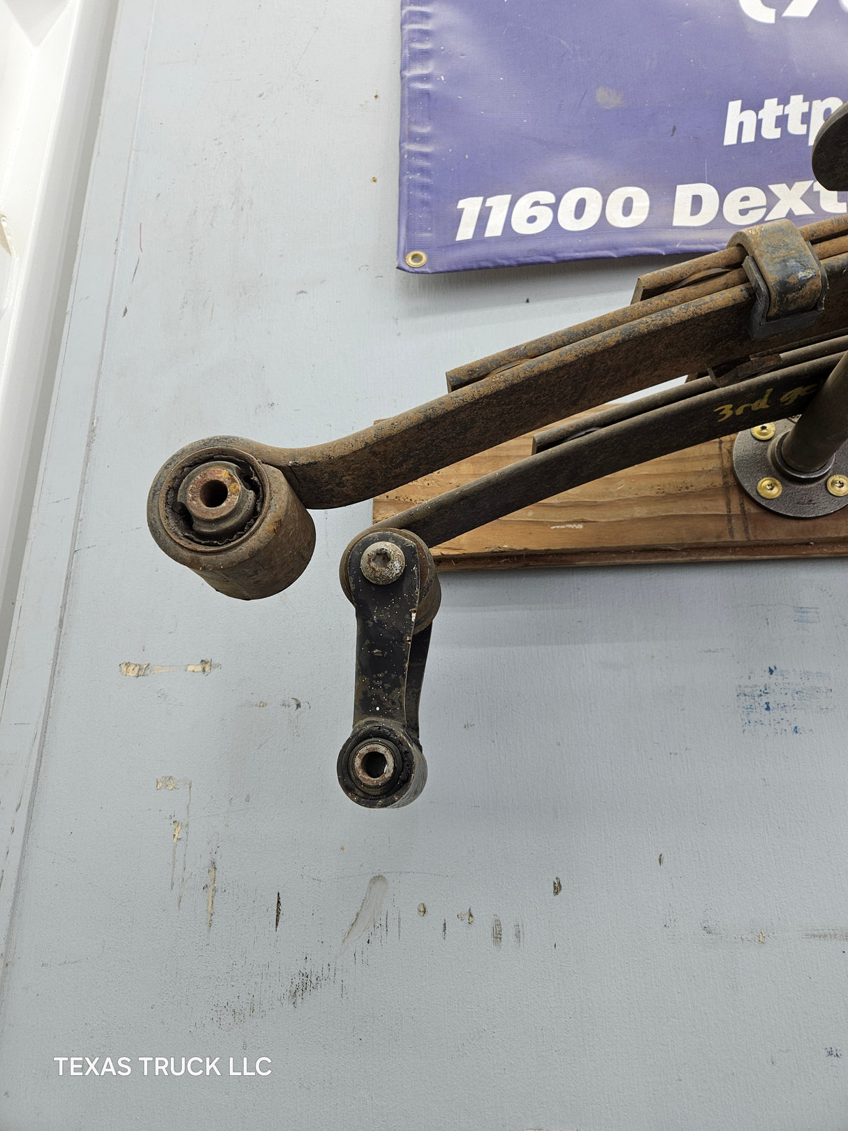 2002-2008 Dodge Ram 1500 Rear Leaf Springs 52113120 AE - Pair