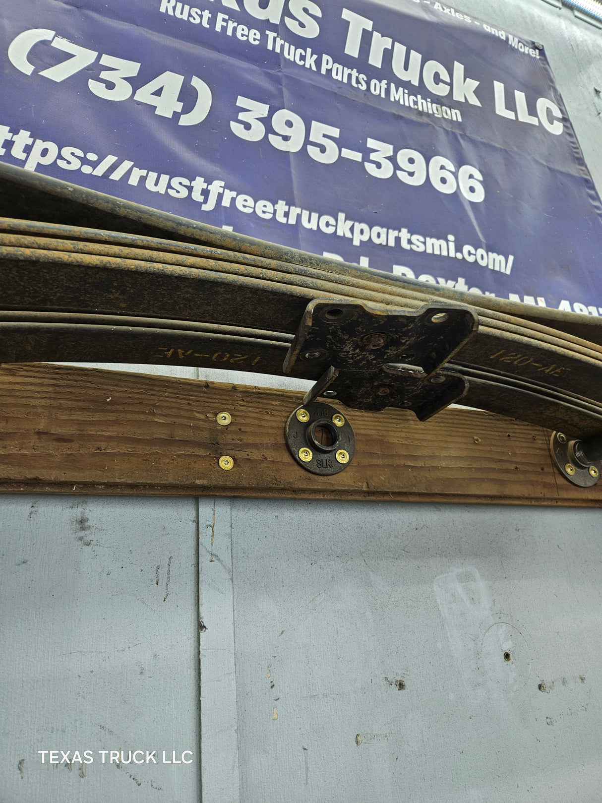 2002-2008 Dodge Ram 1500 Rear Leaf Springs 52113120 AE - Pair