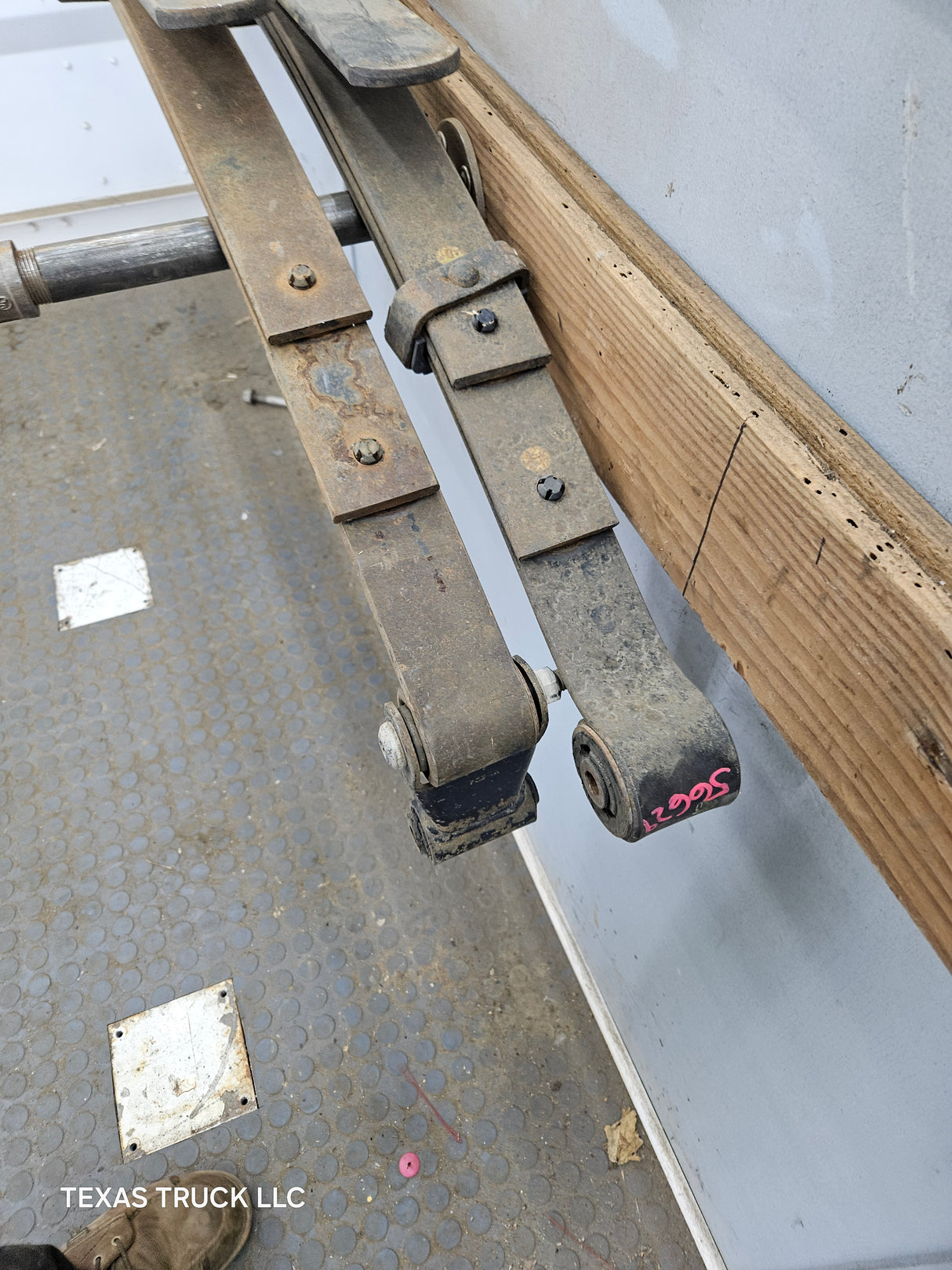 2002-2008 Dodge Ram 1500 Rear Leaf Springs 52113120 AE - Pair