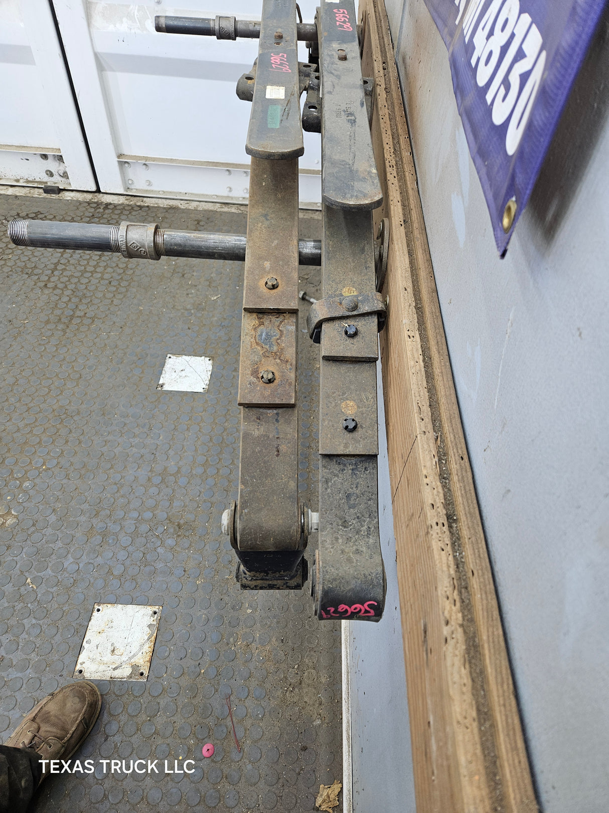 2002-2008 Dodge Ram 1500 Rear Leaf Springs 52113120 AE - Pair