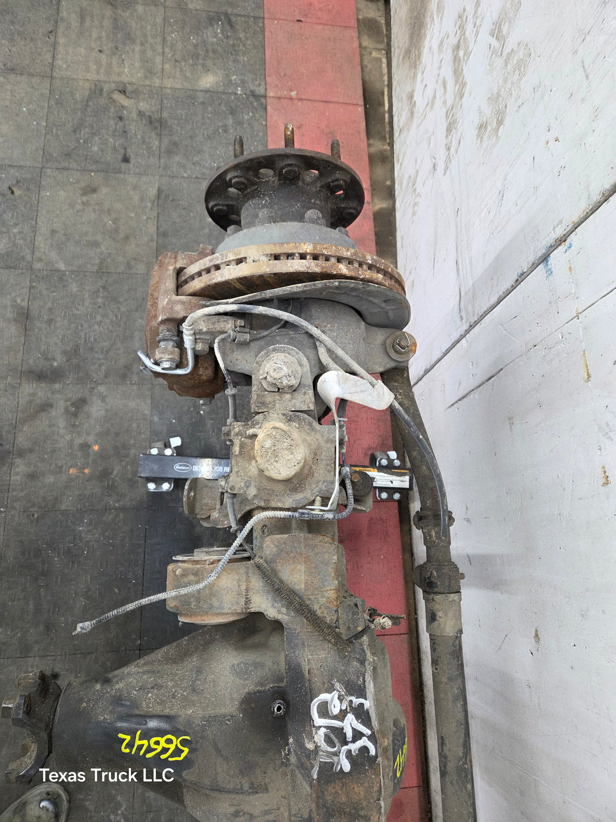 2011-2012 Ford Super Duty F350 Dually Front Axle 3.73 Gear Ratio 8 Lug