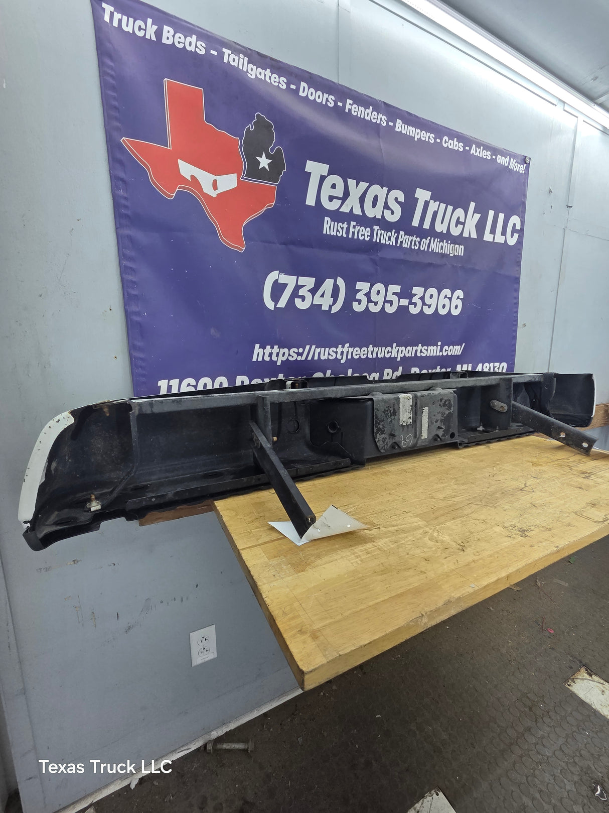 2008-2016 Ford Super Duty F250 F350 F450 F550 Rear Bumper - Oxford White