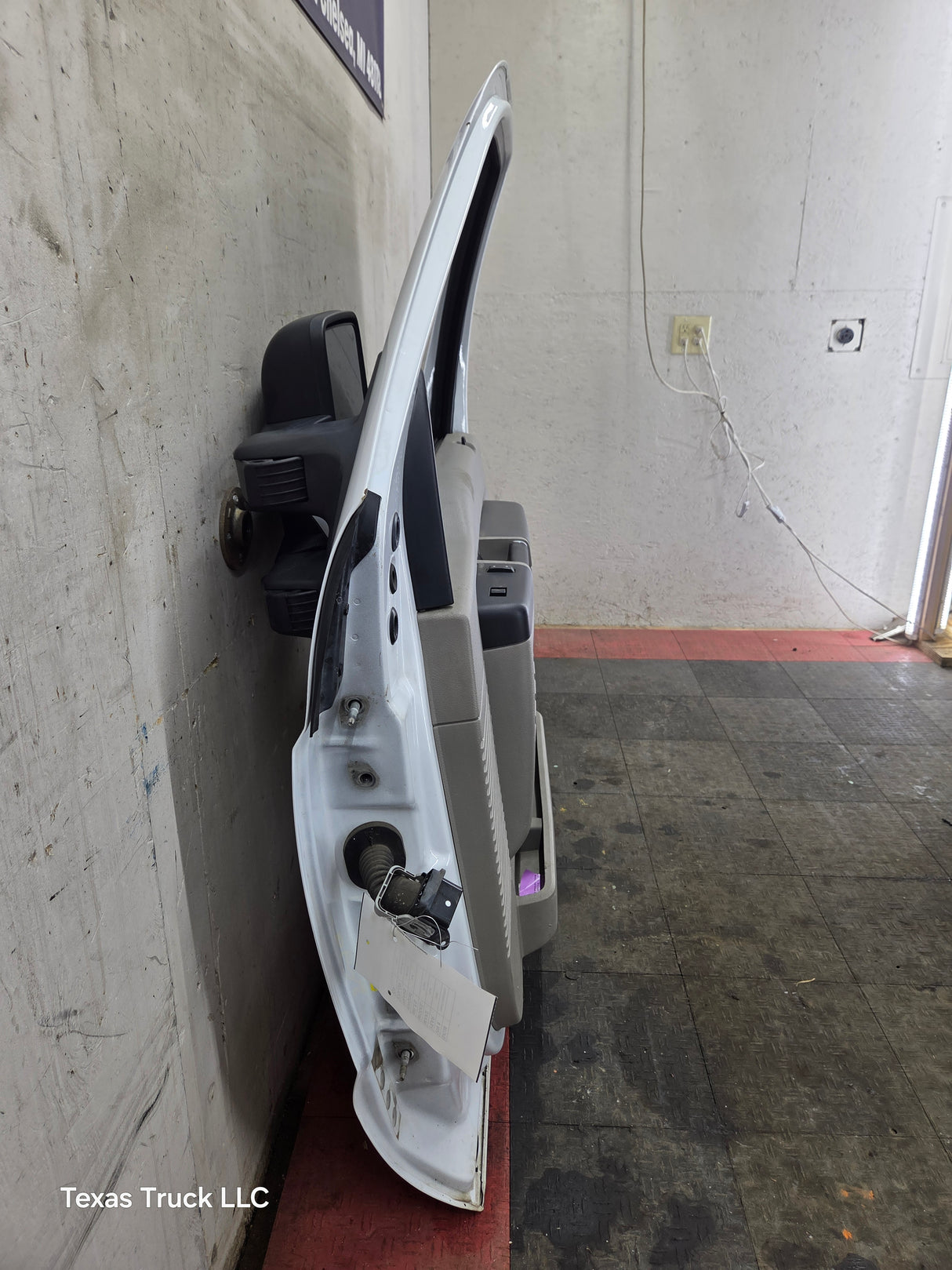 1999-2011 Ford Super Duty Front Passenger Side Door F250 F350 F450 F550 - Oxford White