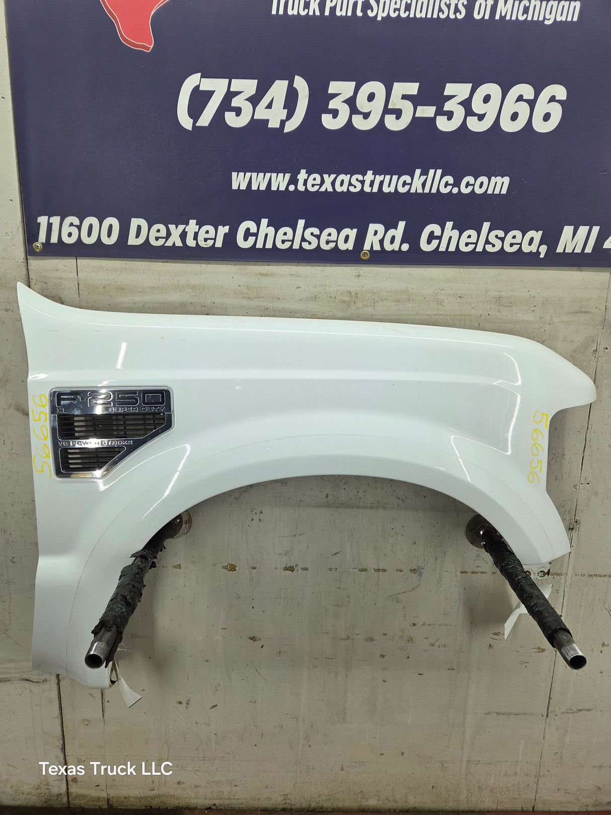 2008-2010 Ford Super Duty F250 F350 RH Passenger Side Fender - Oxford White