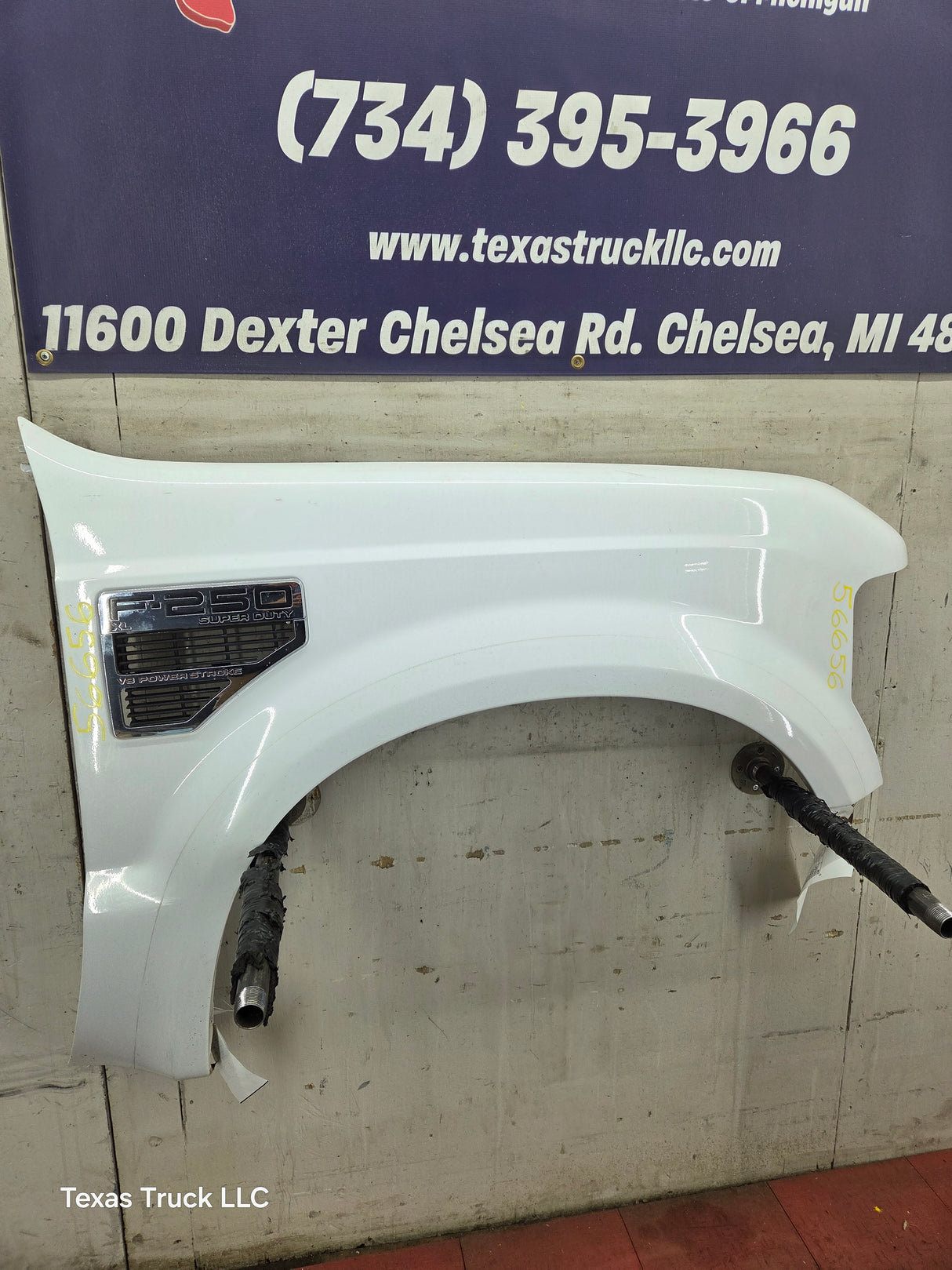 2008-2010 Ford Super Duty F250 F350 RH Passenger Side Fender - Oxford White