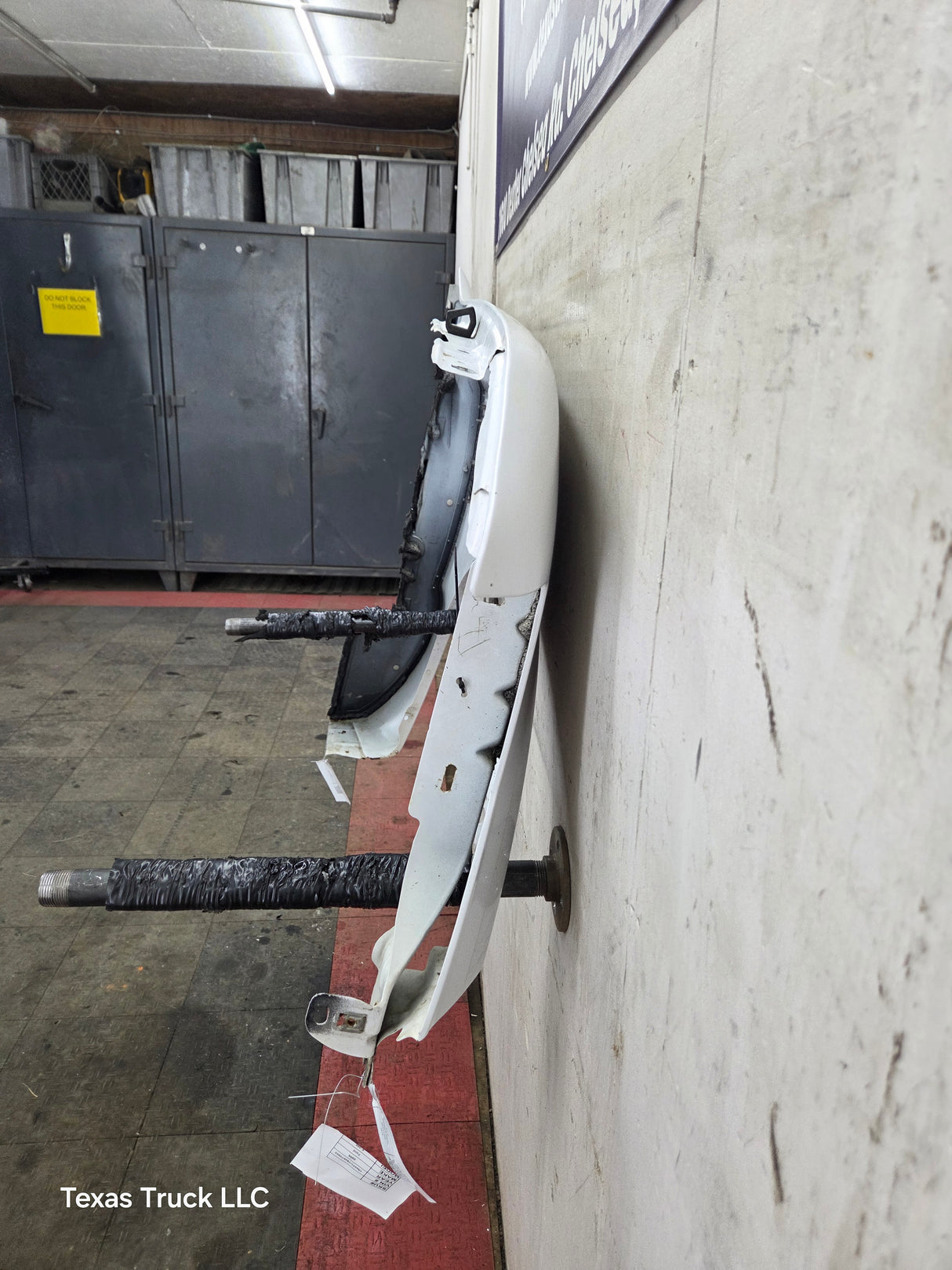 2008-2010 Ford Super Duty F250 F350 LH Driver Side Fender - Oxford White