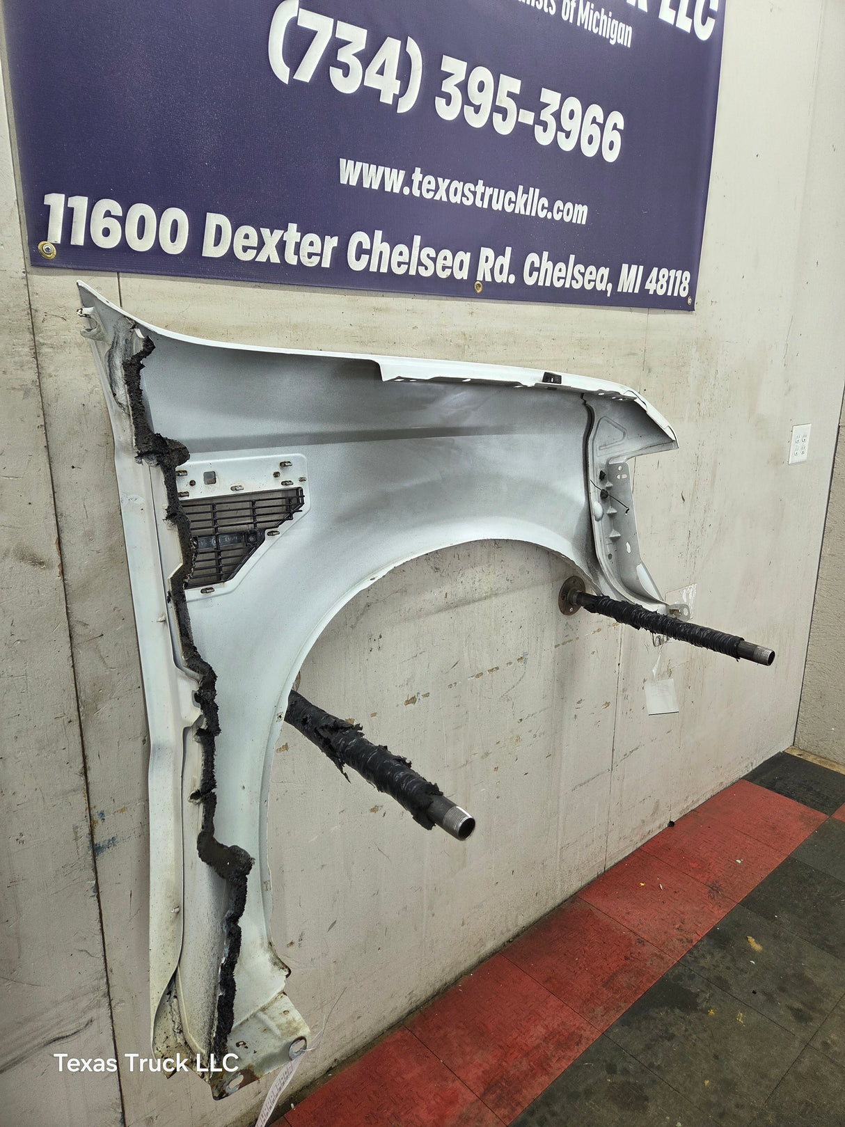 2008-2010 Ford Super Duty F250 F350 LH Driver Side Fender - Oxford White