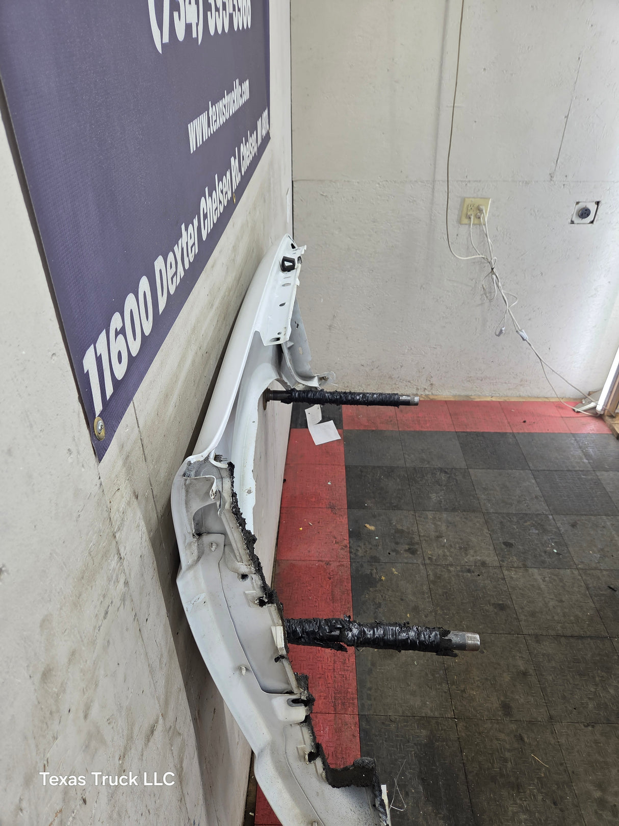 2008-2010 Ford Super Duty F250 F350 LH Driver Side Fender - Oxford White