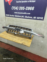 1999-2002 Chevrolet Silverado 1500 2500 3500 Grill OEM