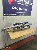 1999-2002 Chevrolet Silverado 1500 2500 3500 Grill OEM