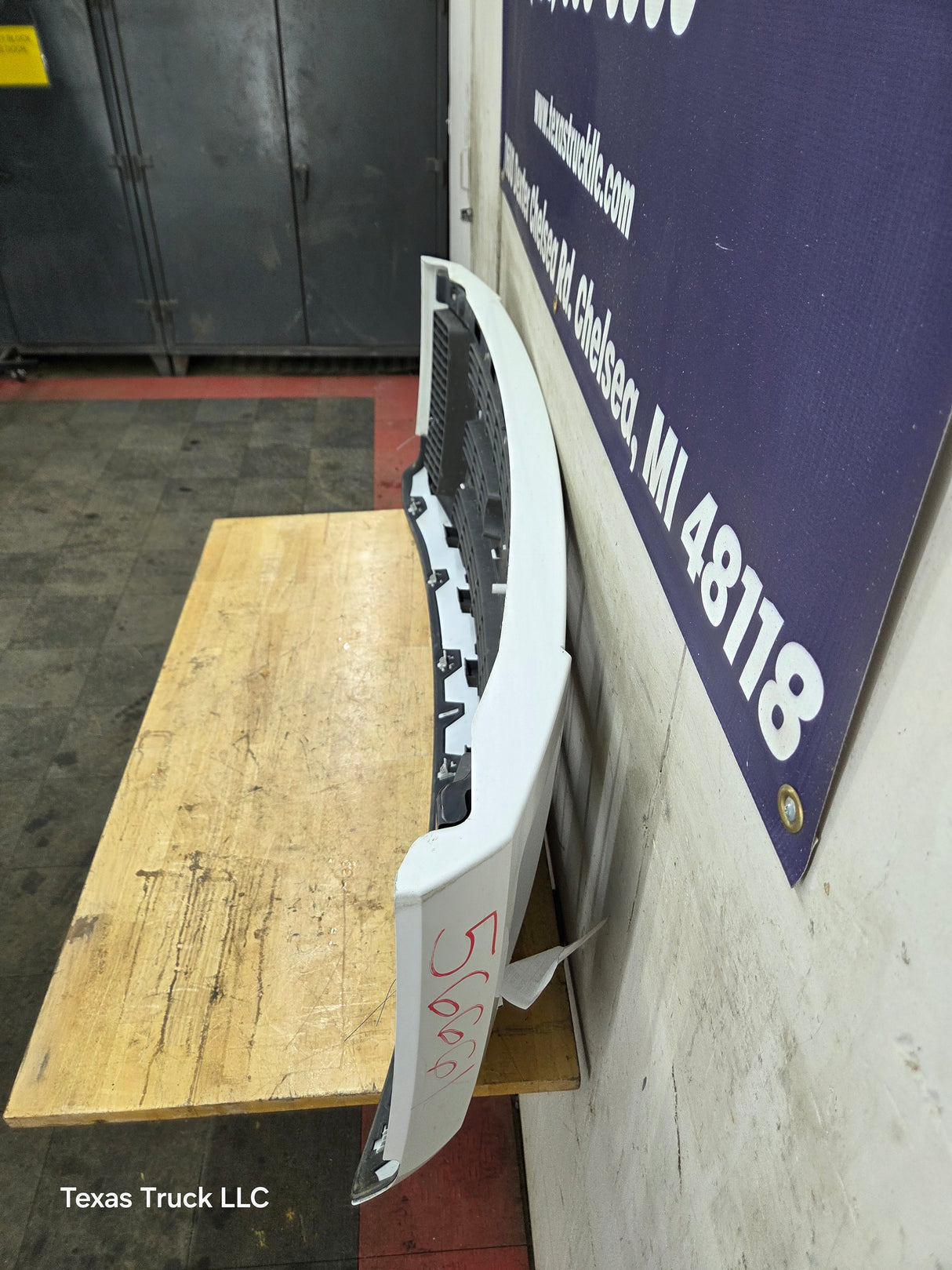 2008-2010 Ford Super Duty F250 F350 F450 F550 Grill Surround