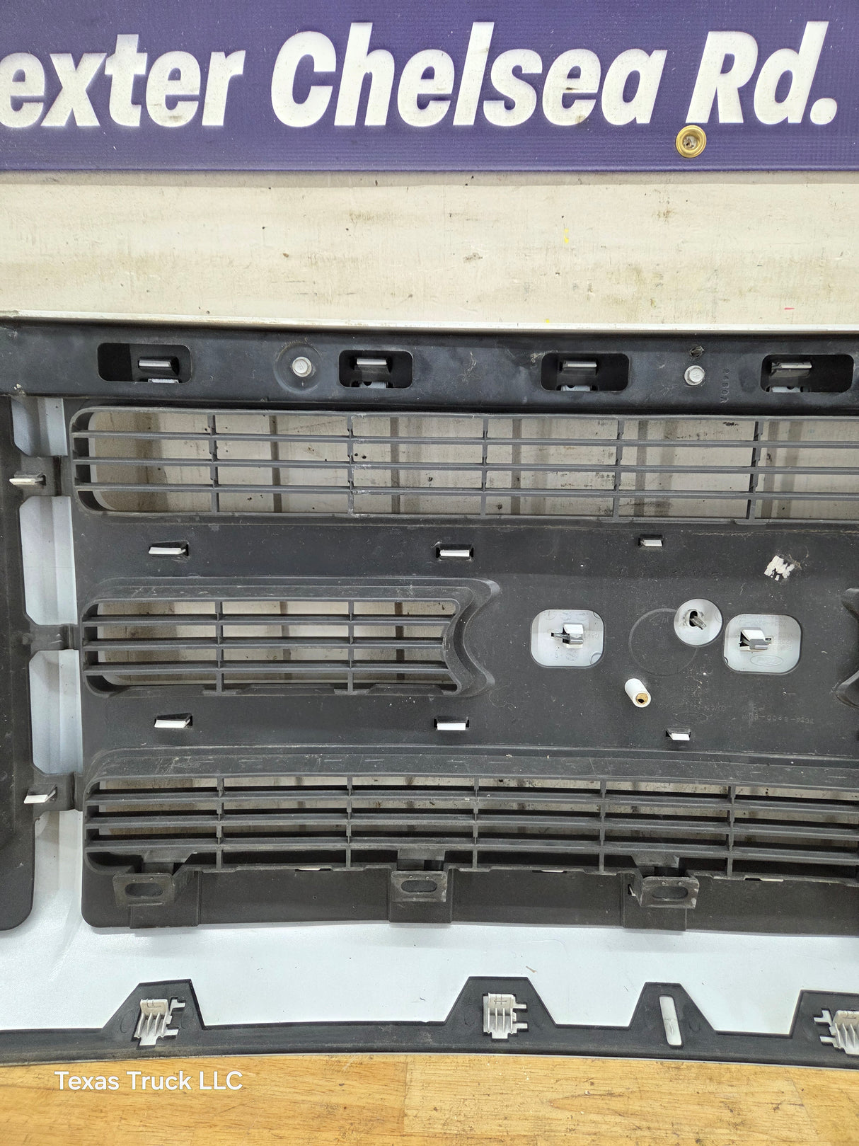 2008-2010 Ford Super Duty F250 F350 F450 F550 Grill Surround