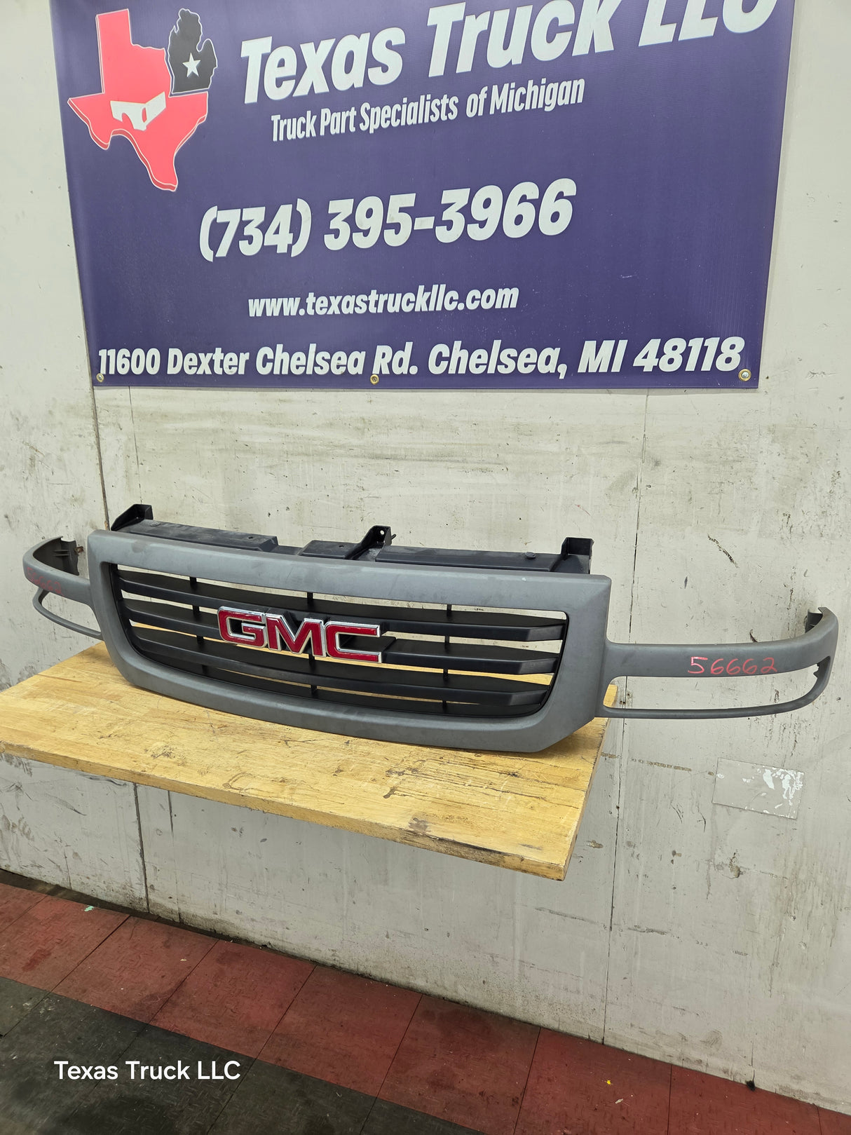 2003-2006 GMC Sierra 1500 2500 NON HD Grill OEM