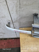 2003-2006 Chevrolet Silverado 2500 HD 3500HD 'Cateye' HD Grill OEM - Chrome