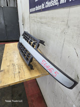 1999-2002 Chevrolet Silverado 1500 2500 3500 Grill OEM