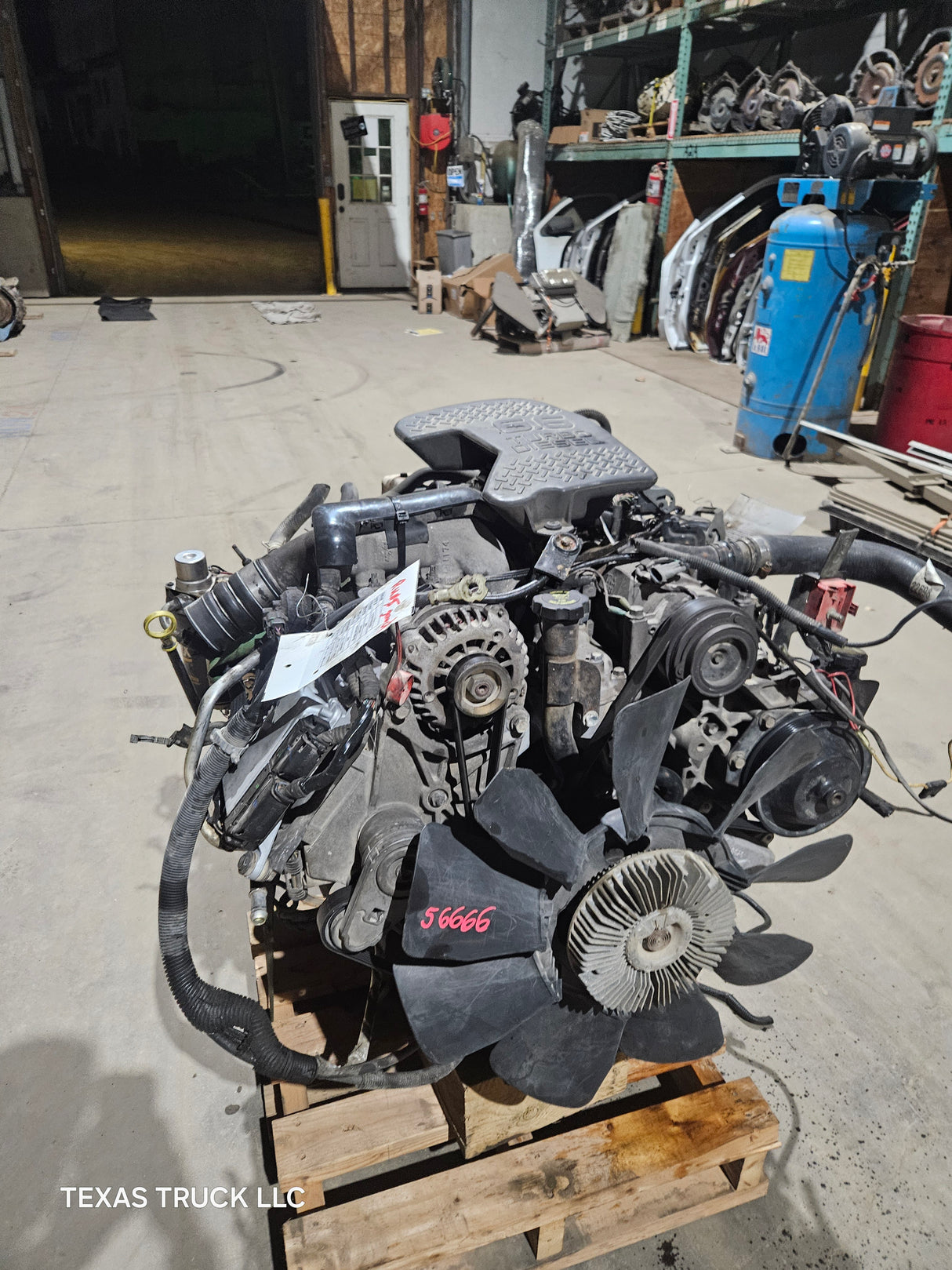 2005 LLY Duramax Diesel 6.6L Engine Runs Great