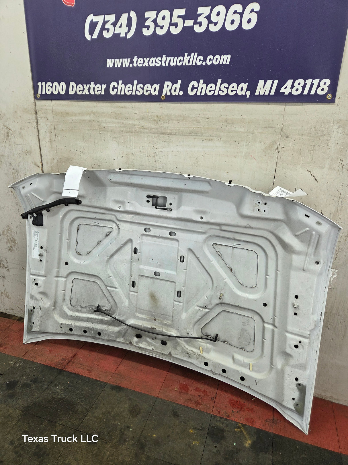 2008-2010 Ford Super Duty F250 F350 F450 F550 Hood - Oxford White