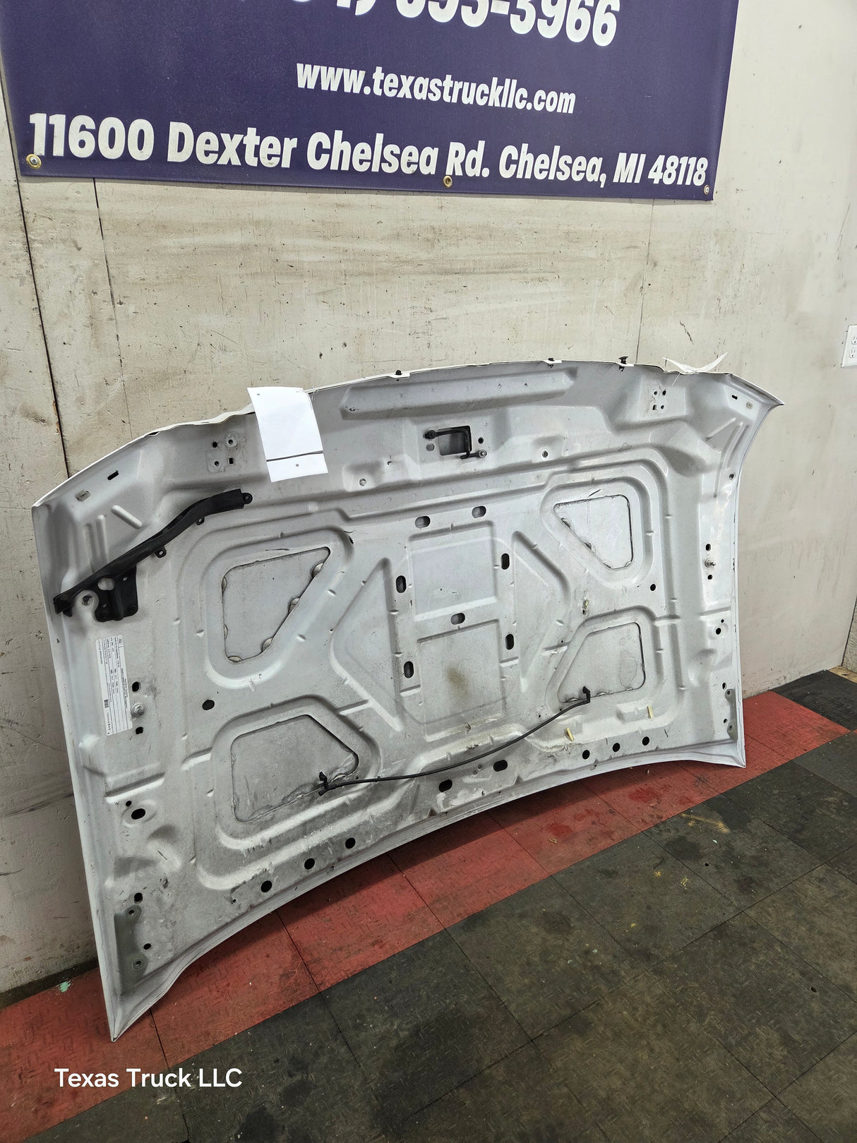 2008-2010 Ford Super Duty F250 F350 F450 F550 Hood - Oxford White